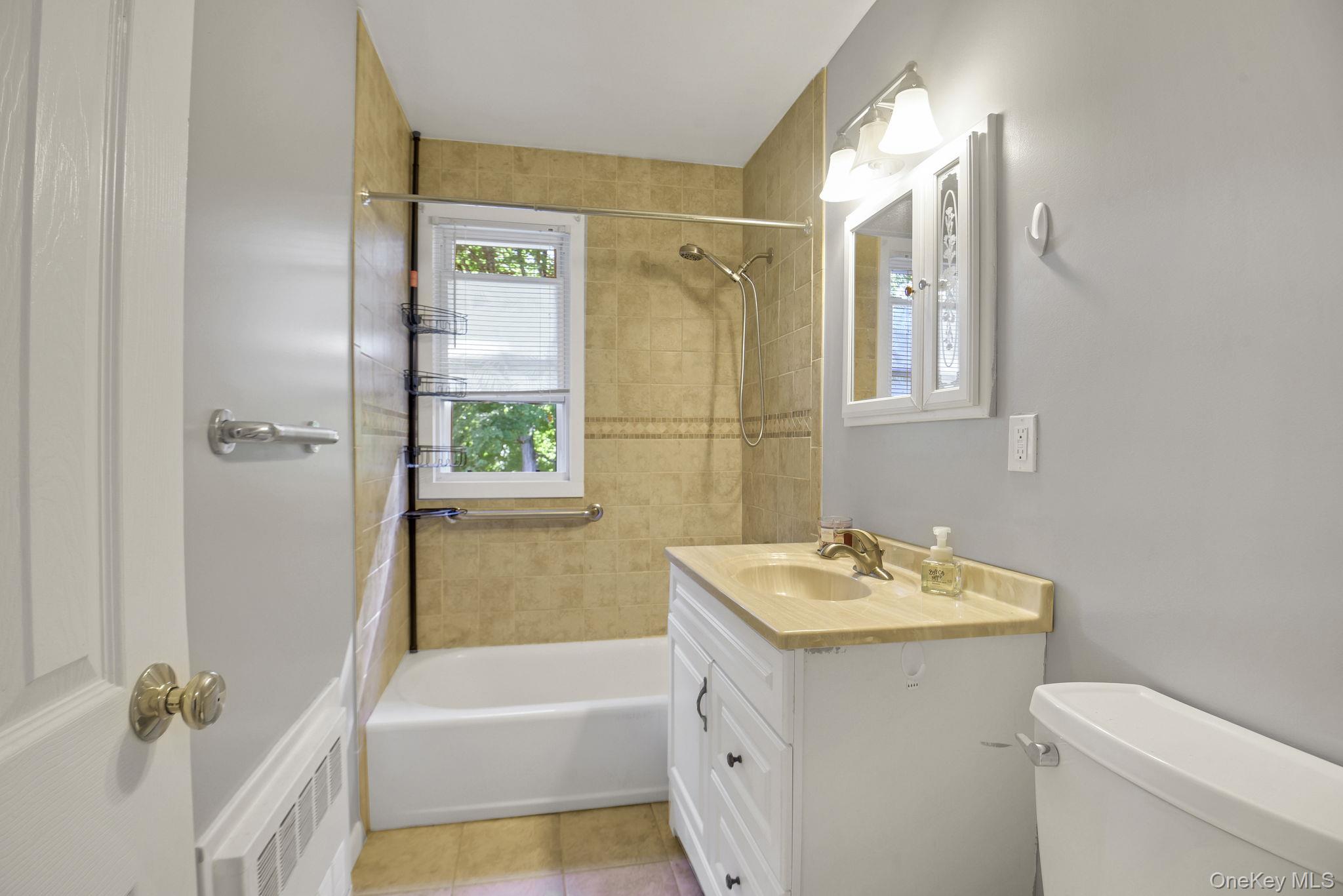 6 Arbutus Street Property Photo 6