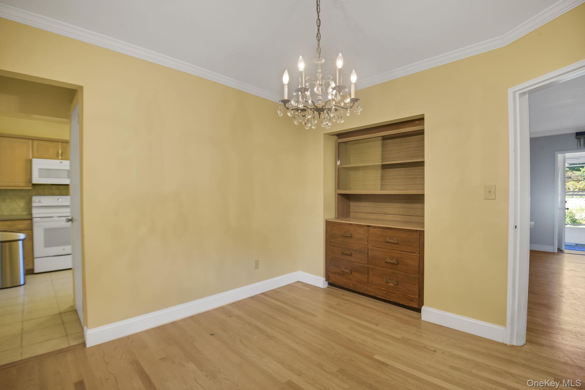 6 Arbutus Street Property Photo 9