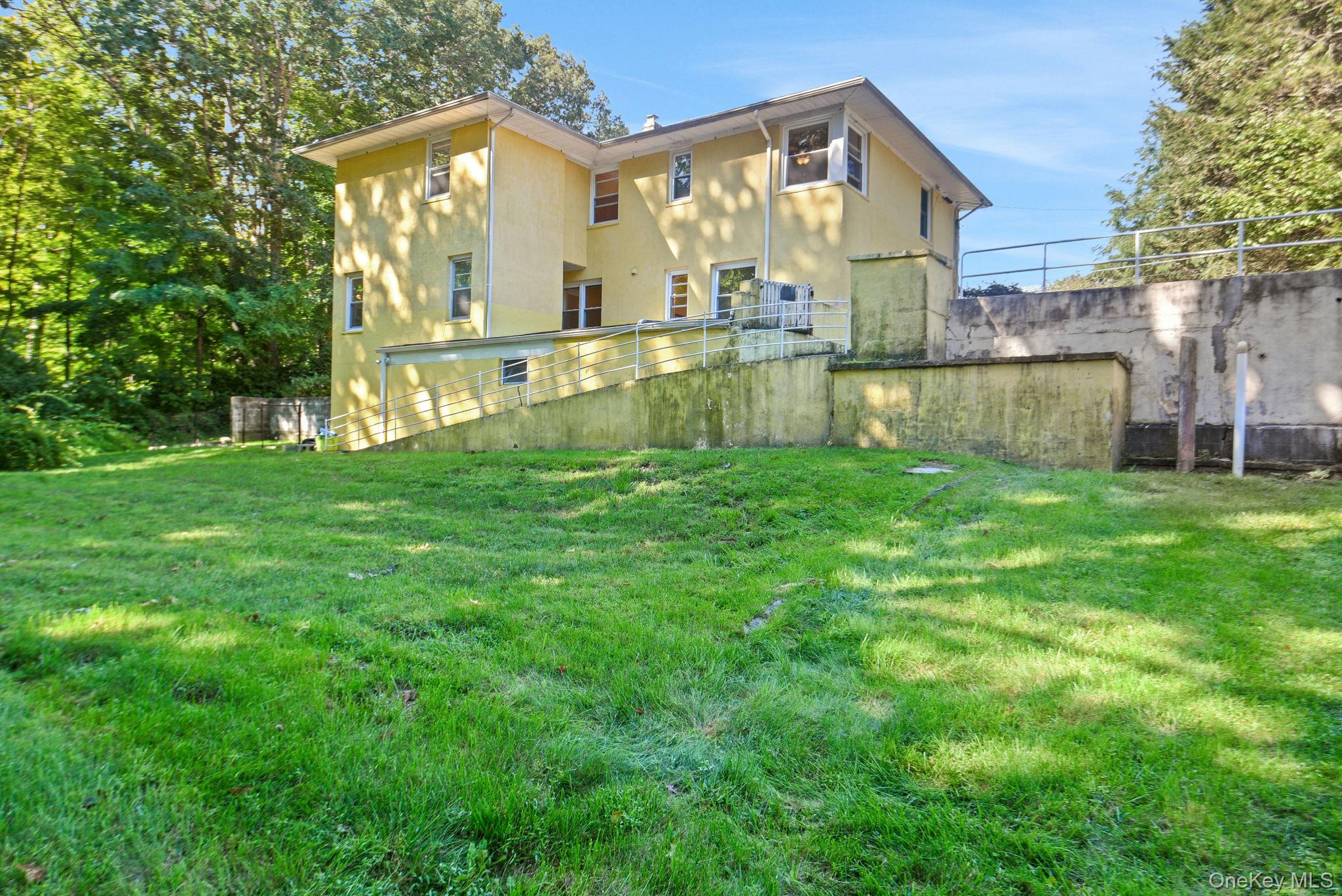 6 Arbutus Street Property Photo 23