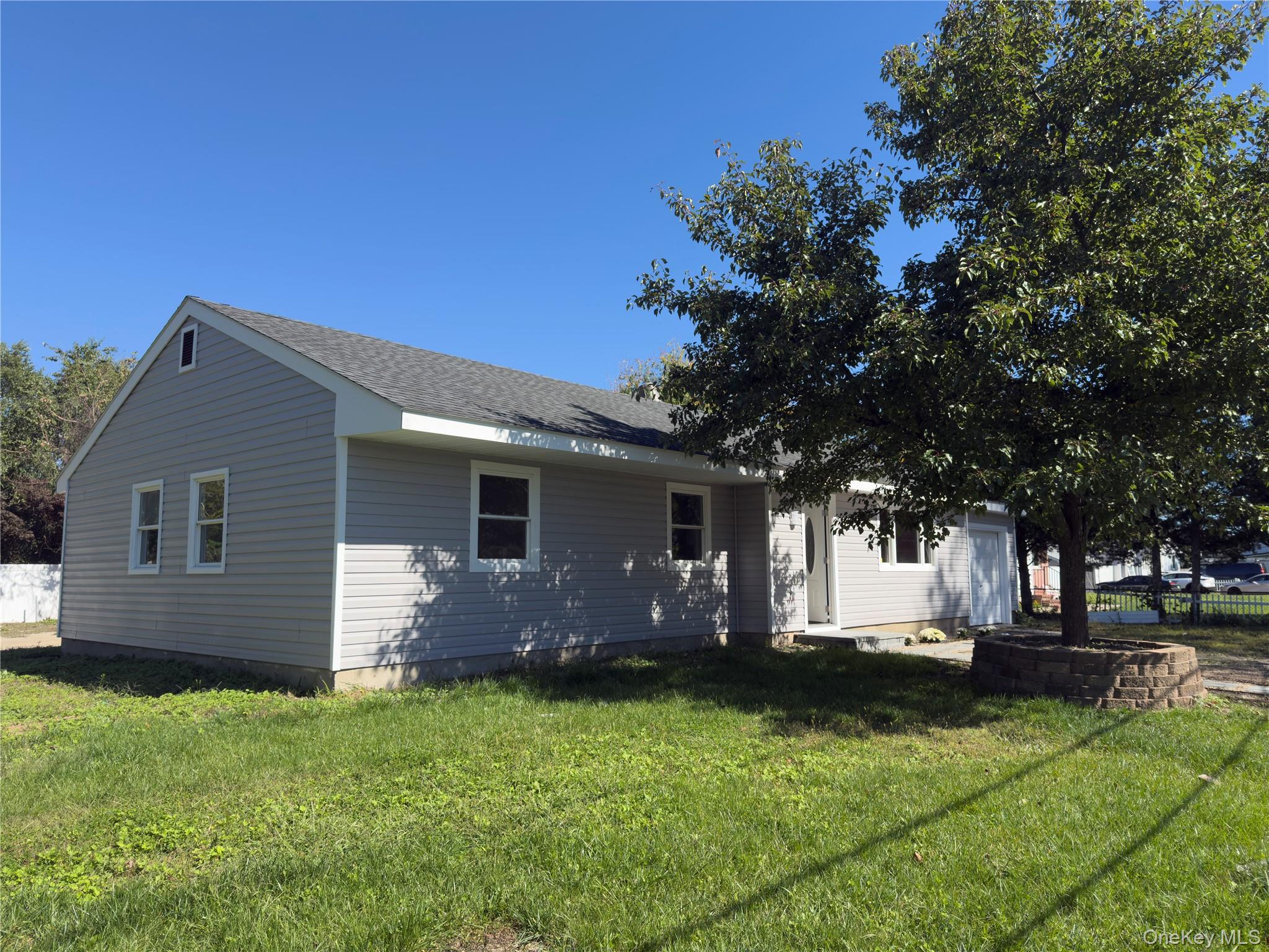 21 Astoria Road Property Photo 2