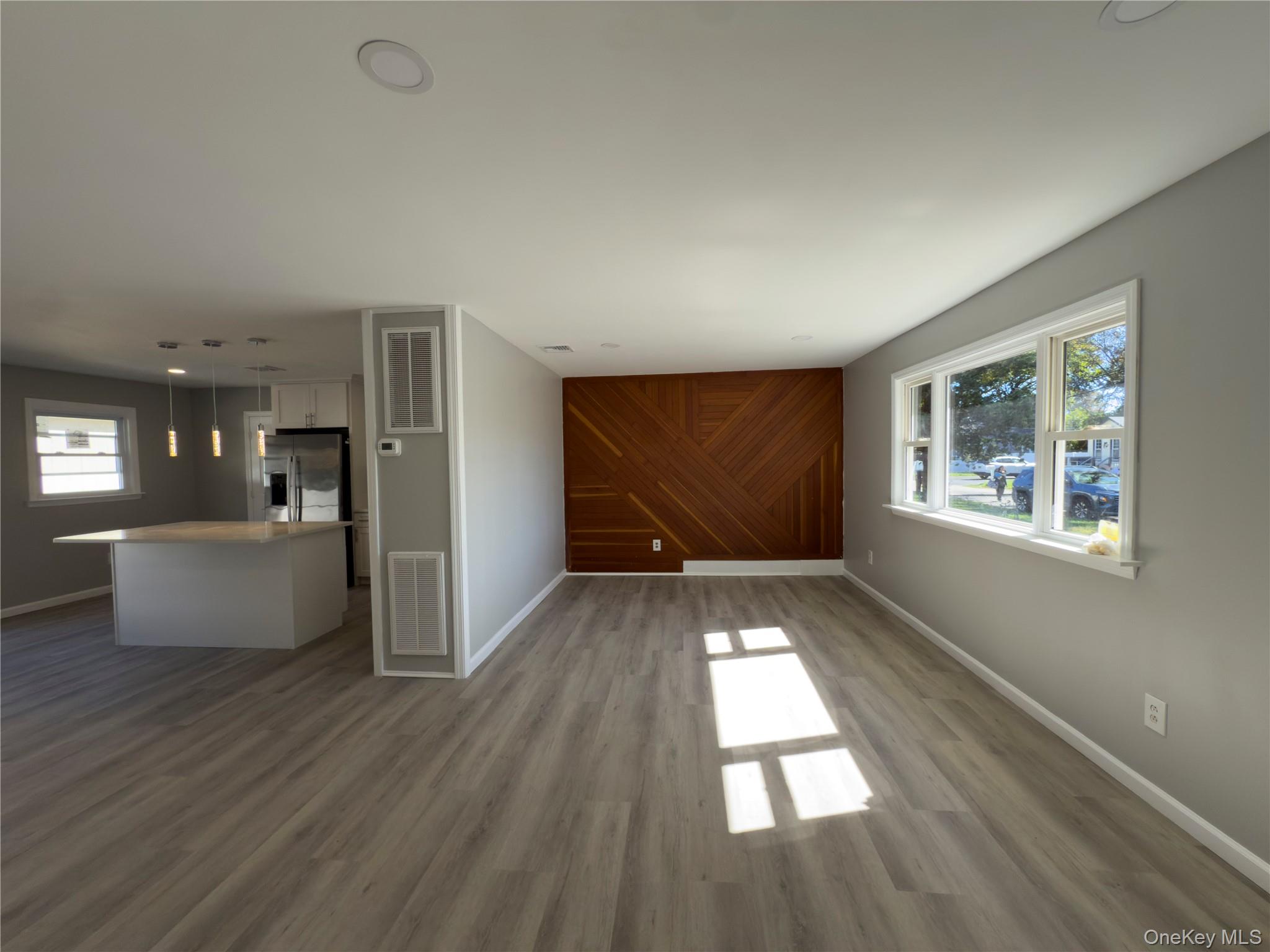 21 Astoria Road Property Photo 5