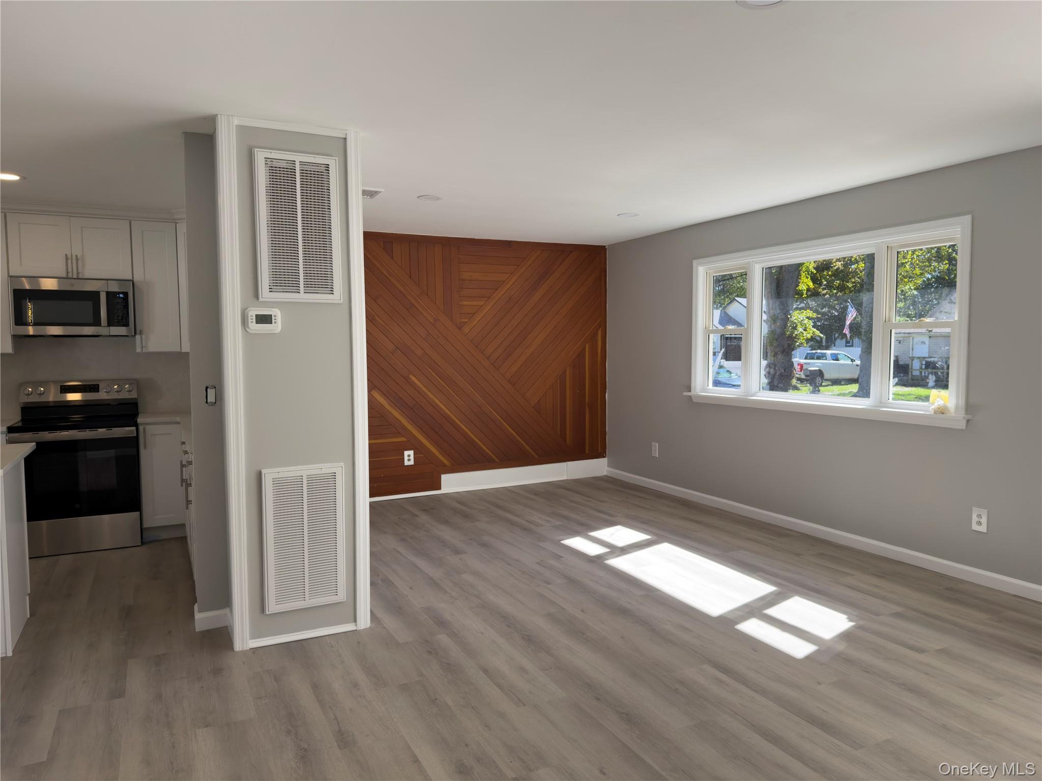 21 Astoria Road Property Photo 9