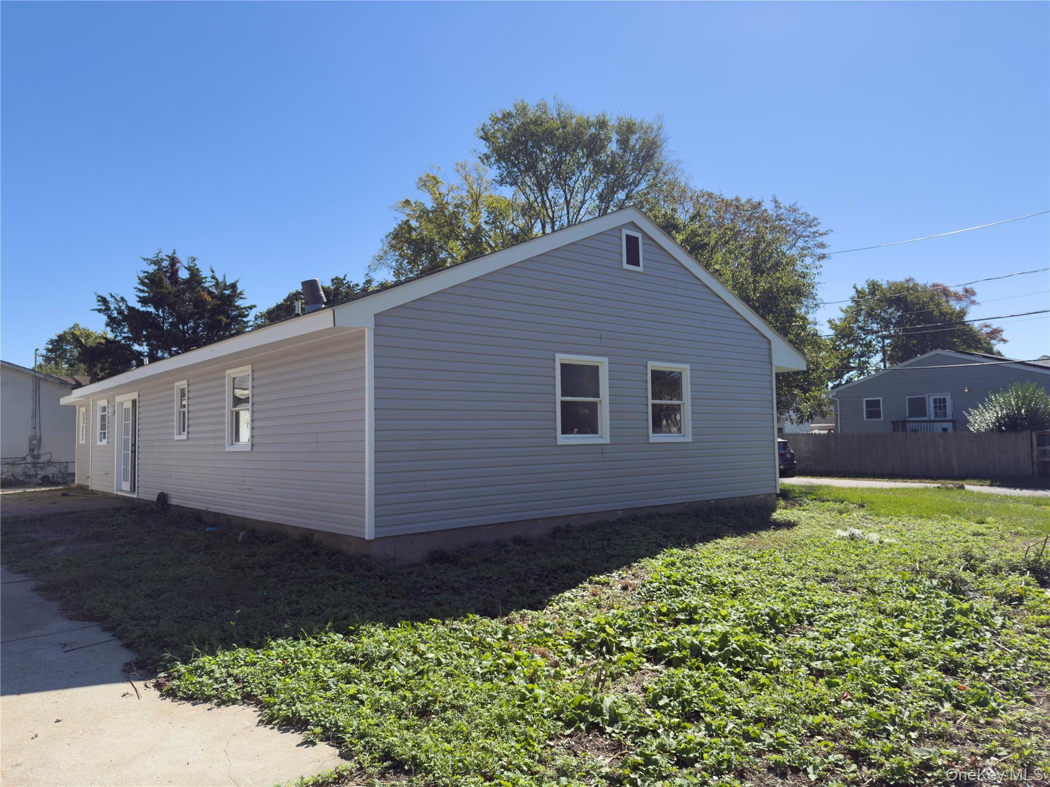 21 Astoria Road Property Photo 32