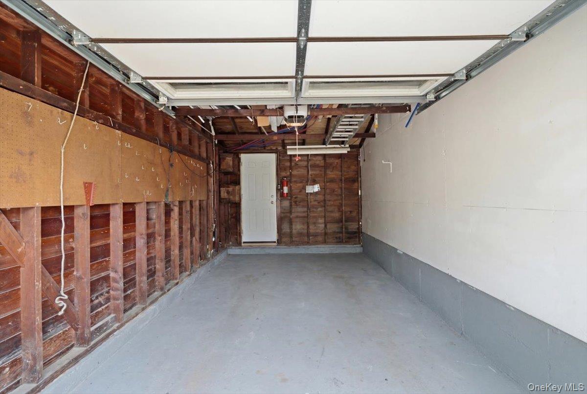 1 Rocco Drive Property Photo 28