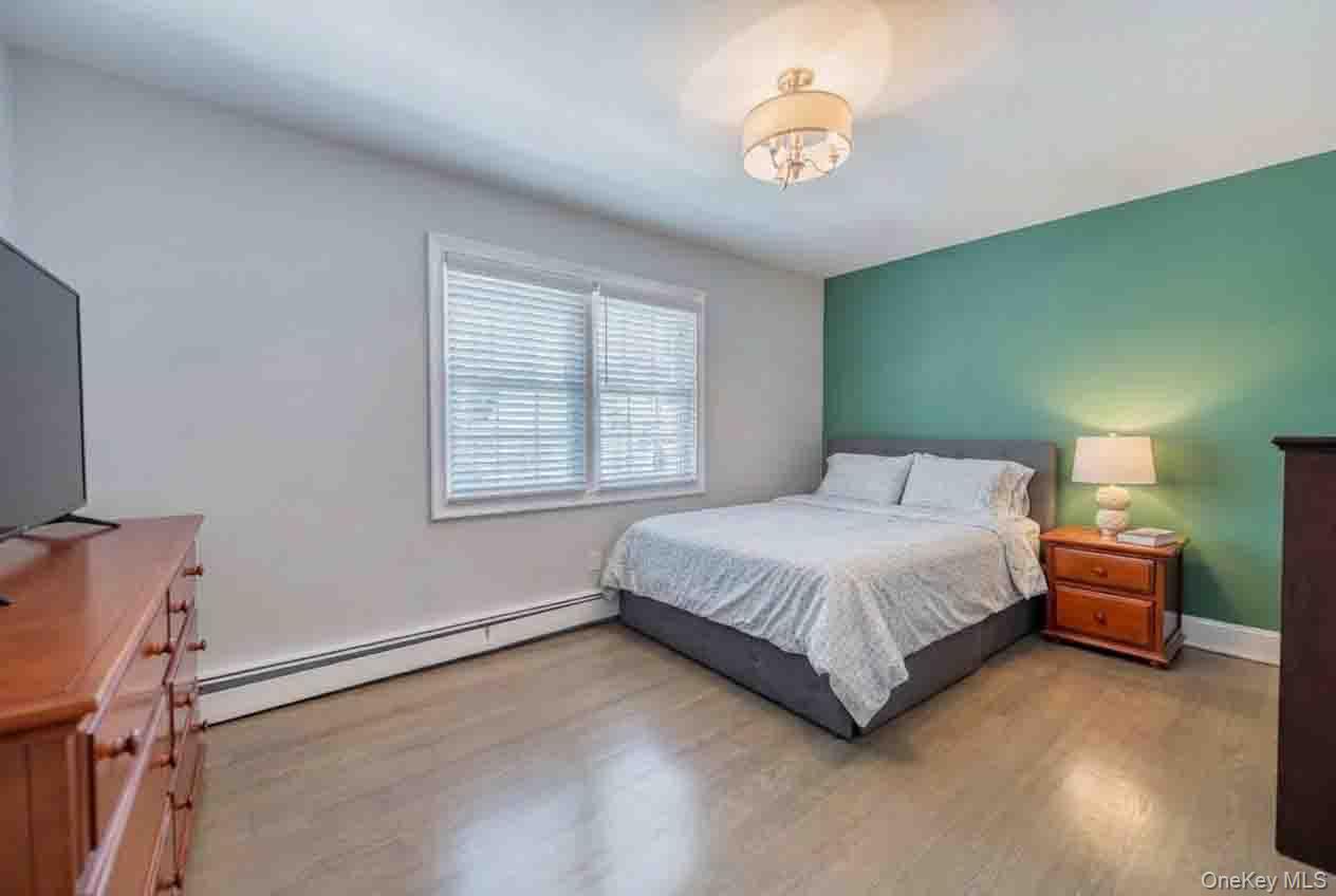 2 Ike Place Property Photo 3