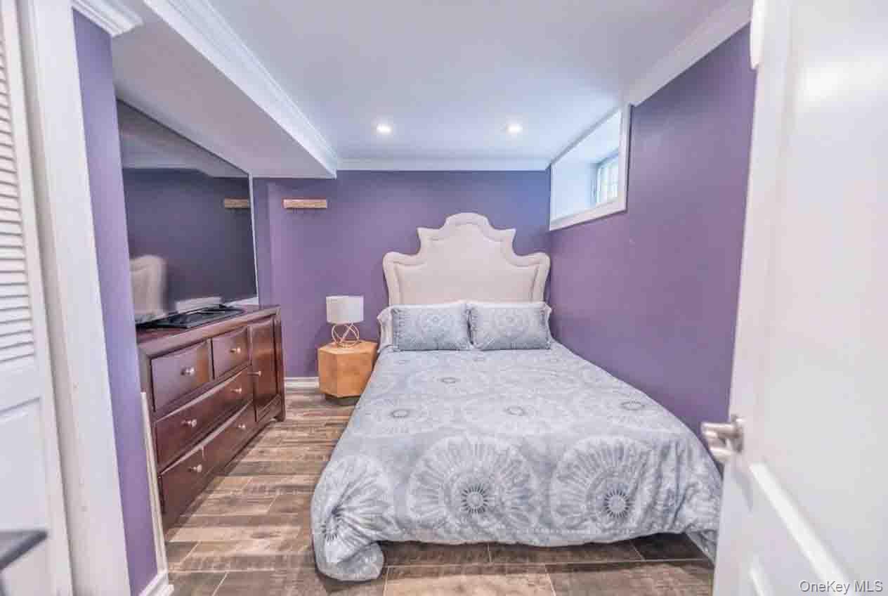2 Ike Place Property Photo 10