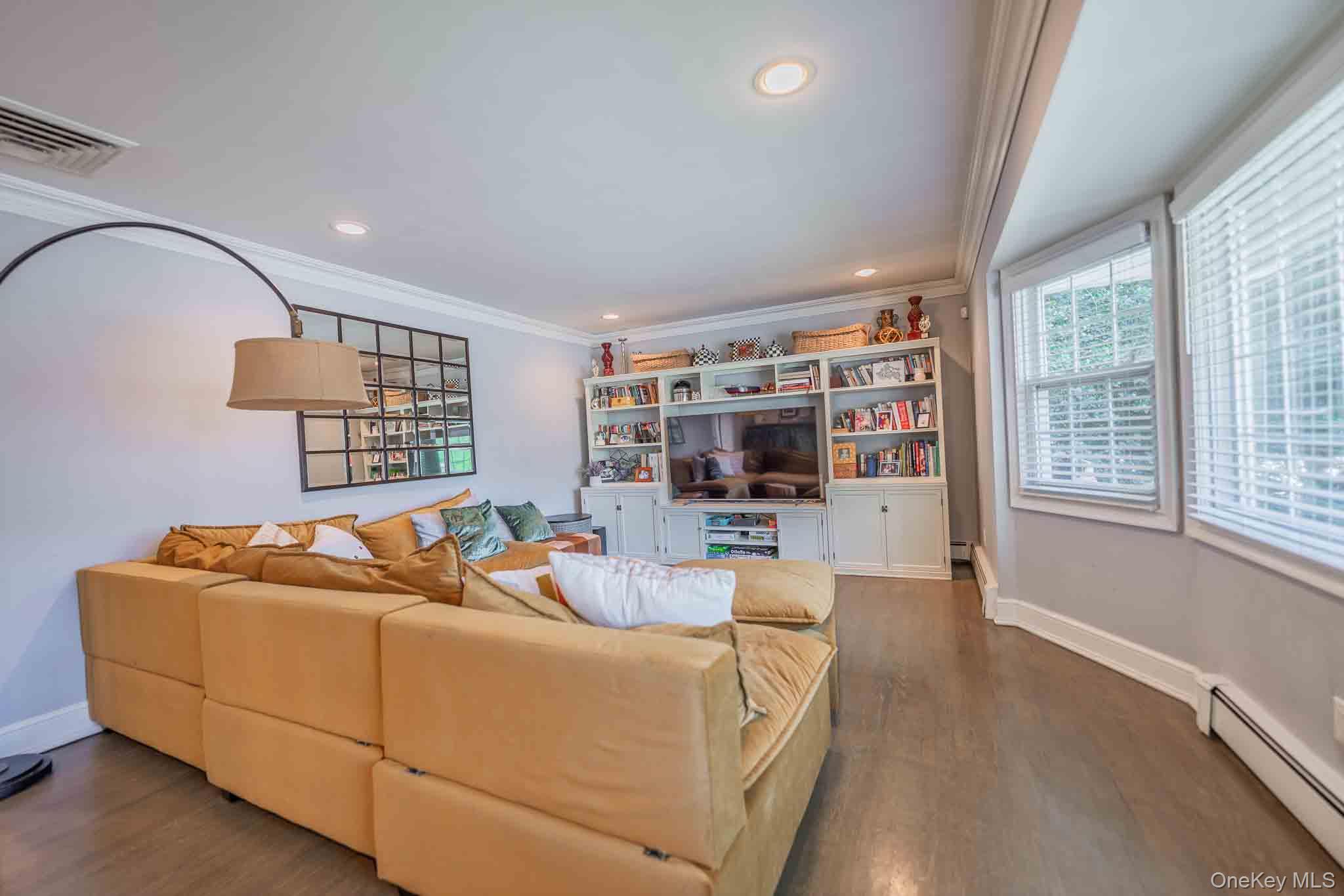 2 Ike Place Property Photo 24