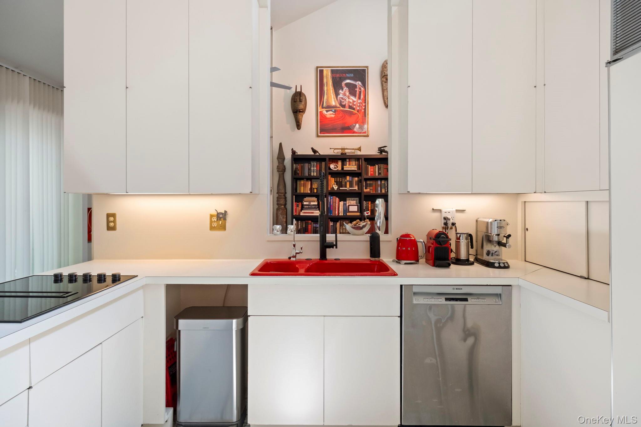 19-21 Lincoln Terrace 19 Property Photo 17
