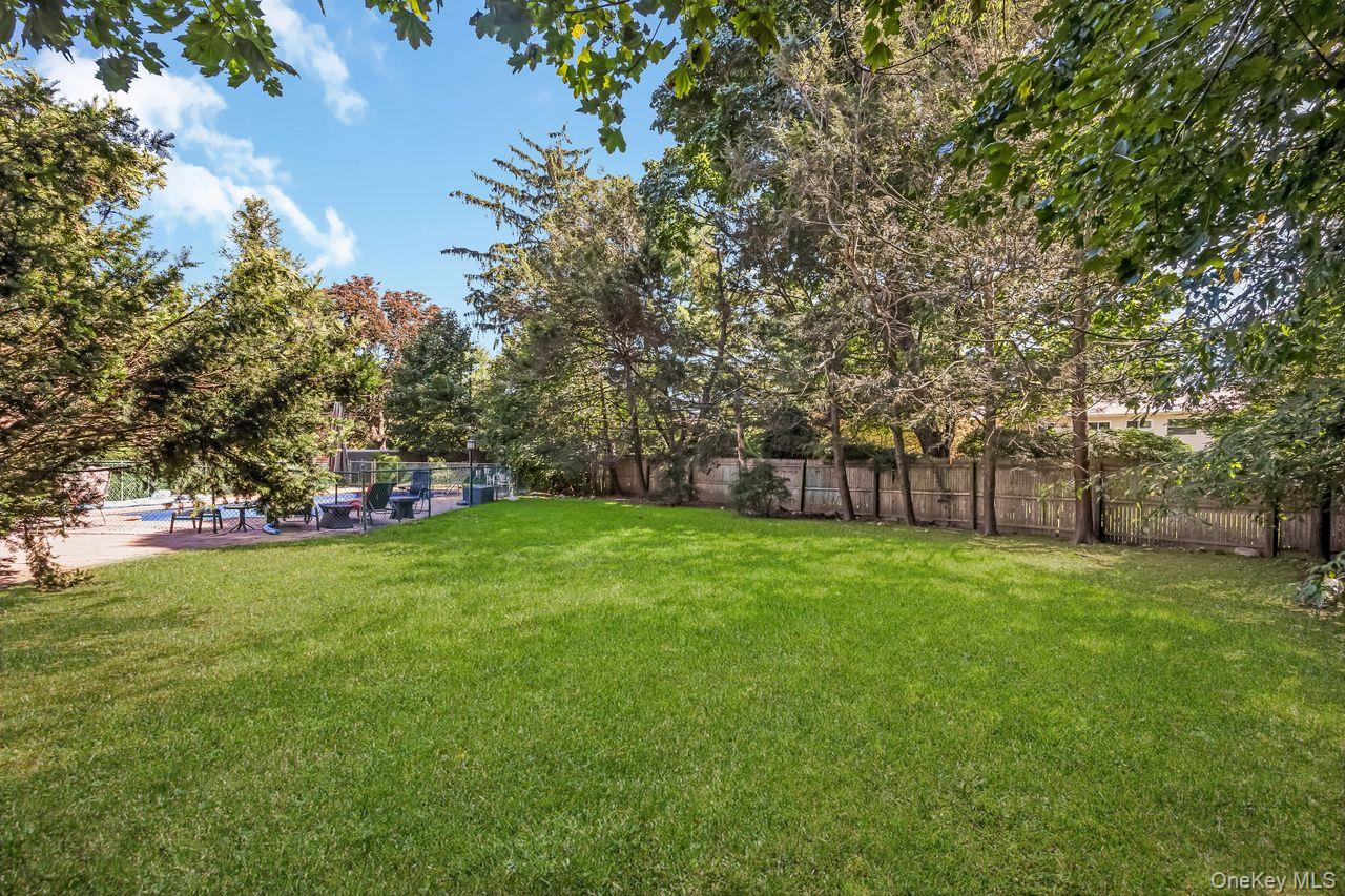 16 Wendy Lane Property Photo 29