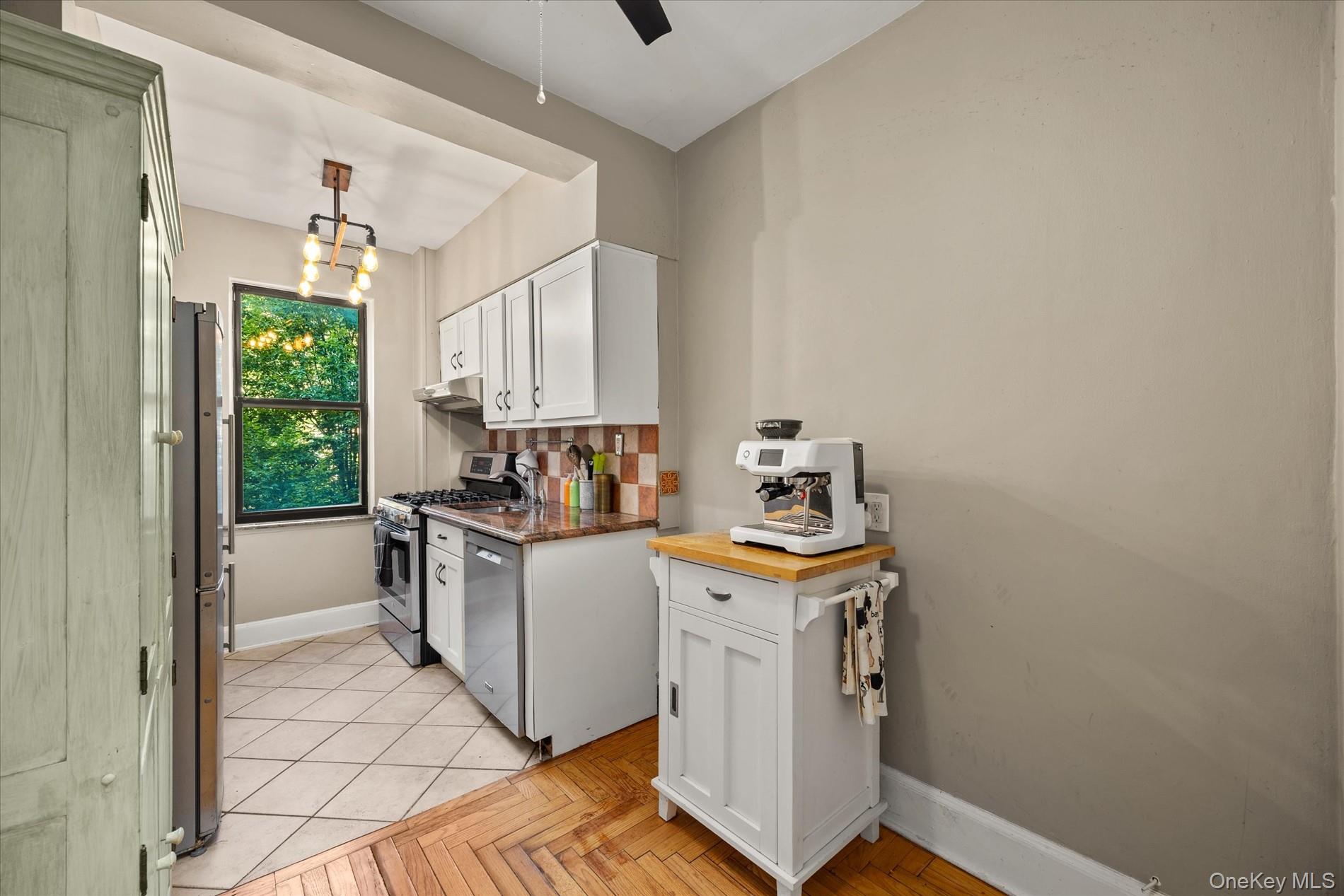 65 Park Terrace East C48 Property Photo 7