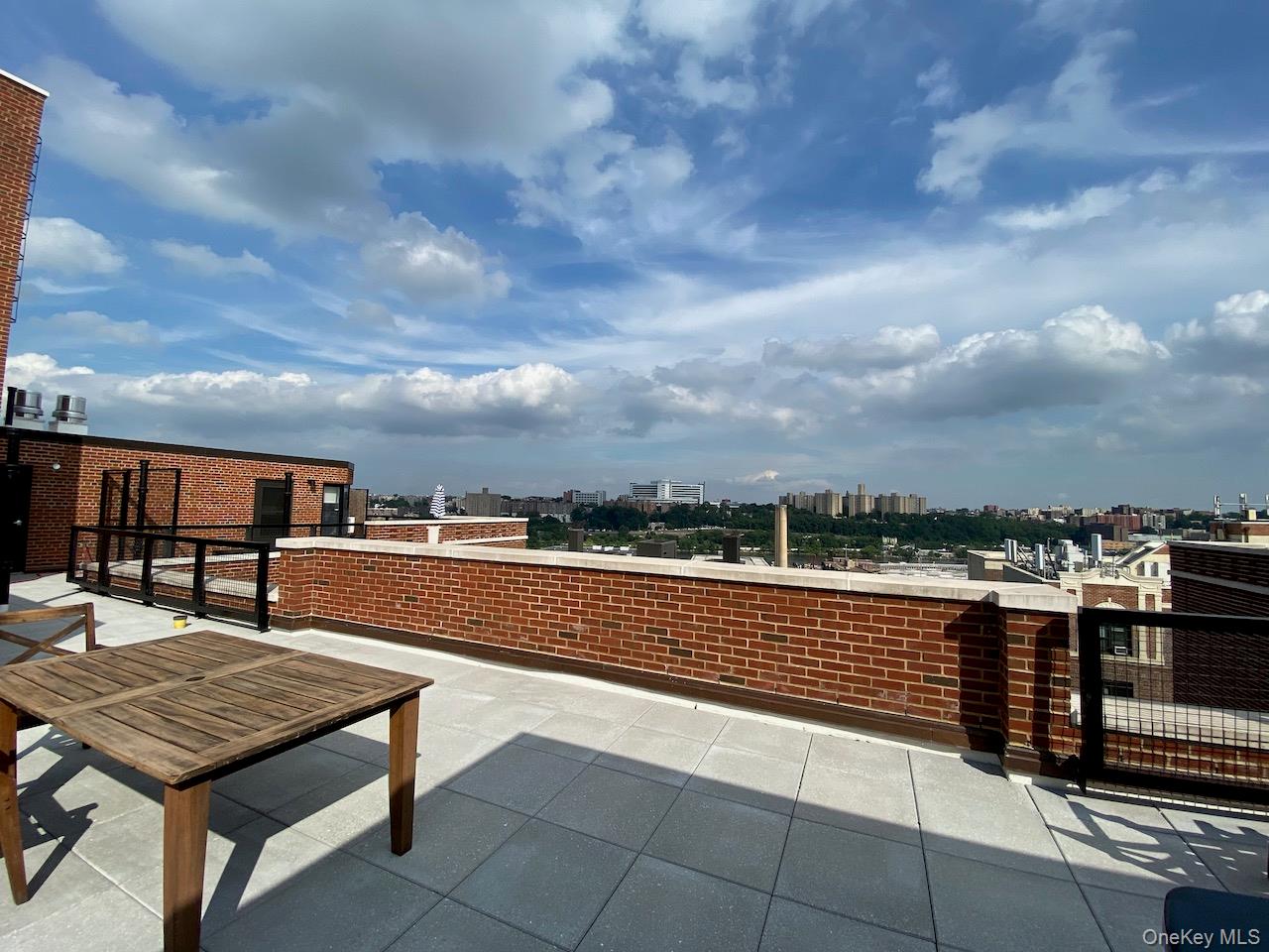 65 Park Terrace East C48 Property Photo 16