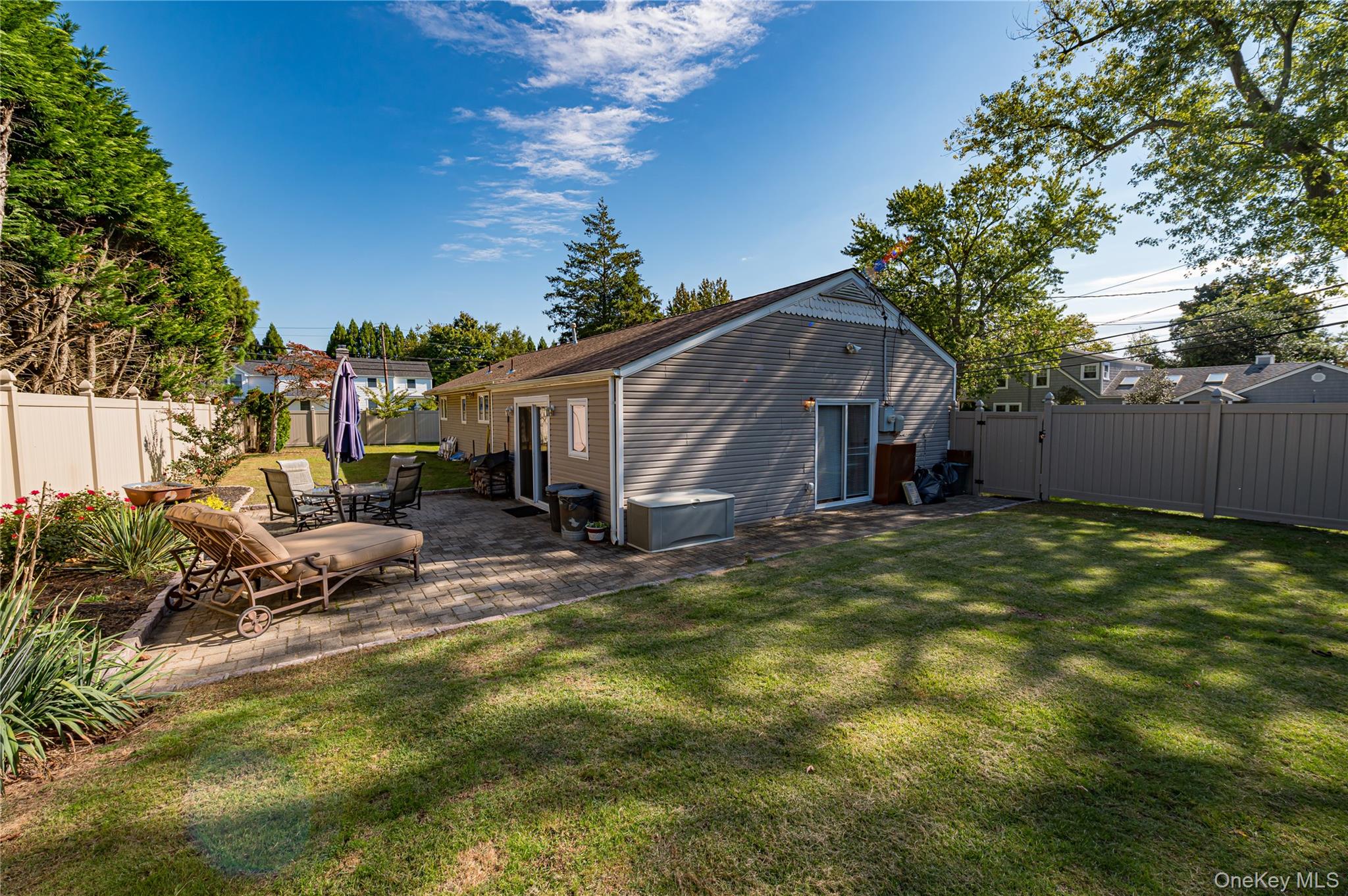 87 Bayway Avenue Property Photo 17