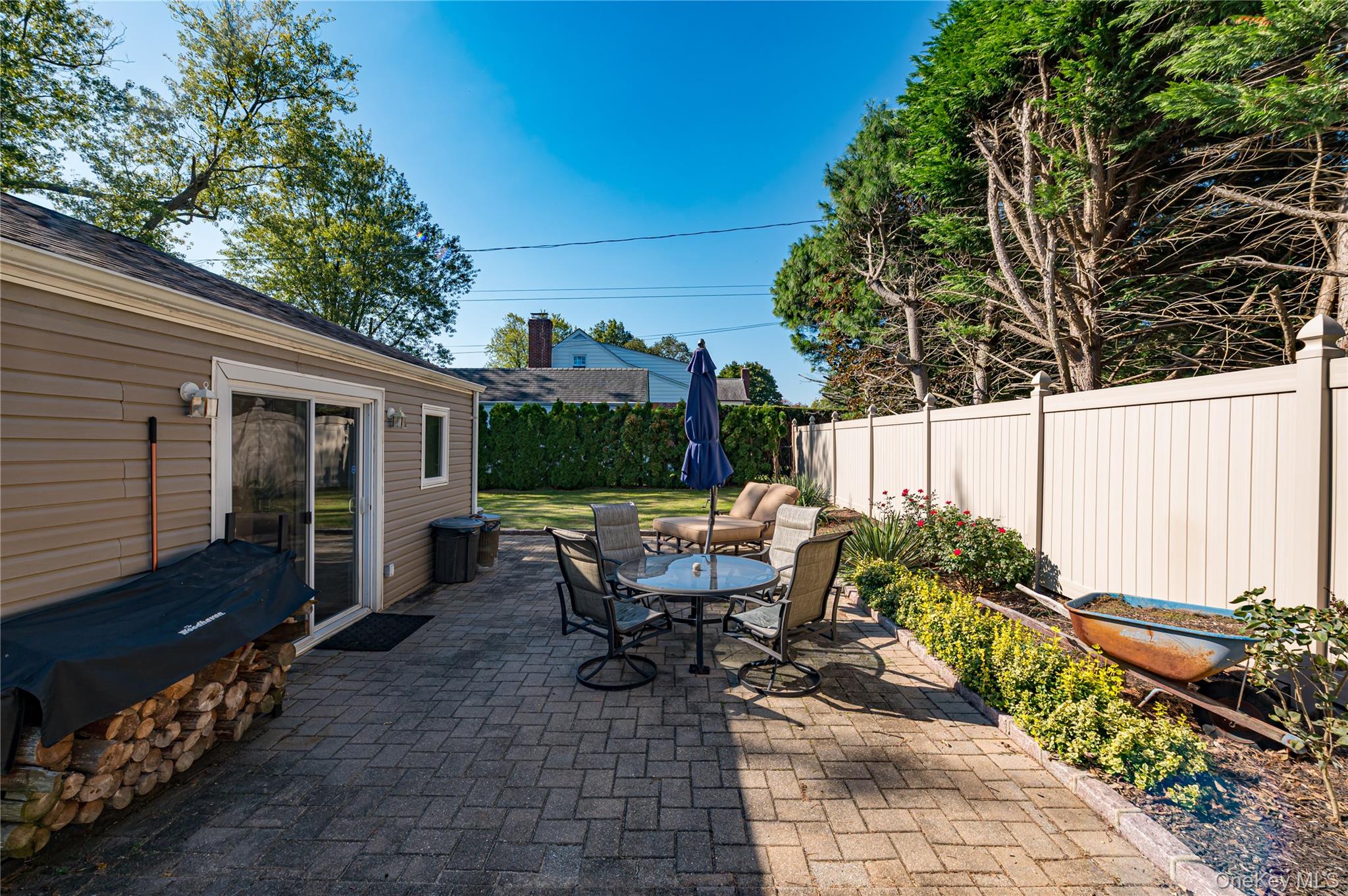 87 Bayway Avenue Property Photo 18