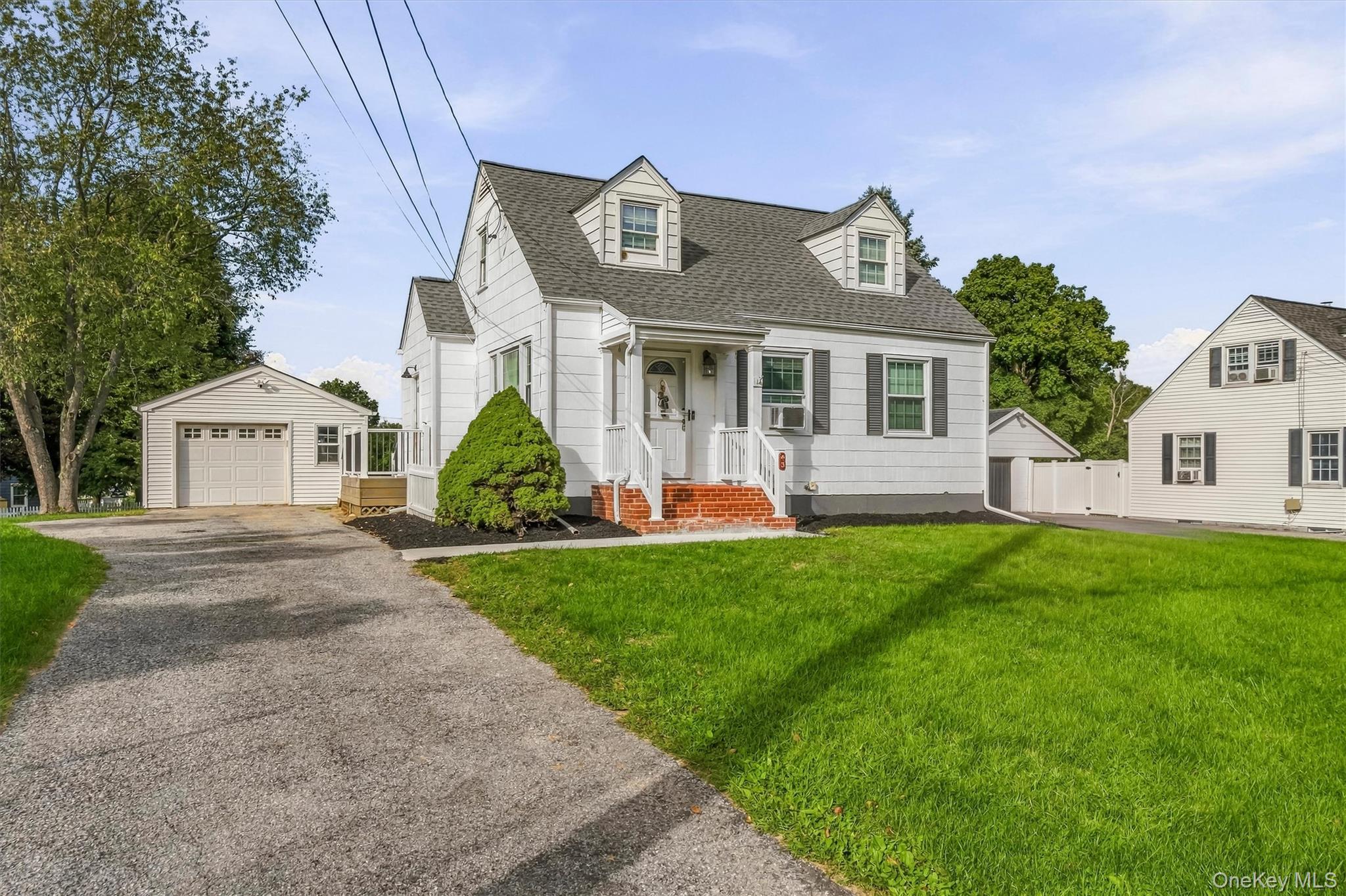 3 Kinderhook Drive Property Photo 1