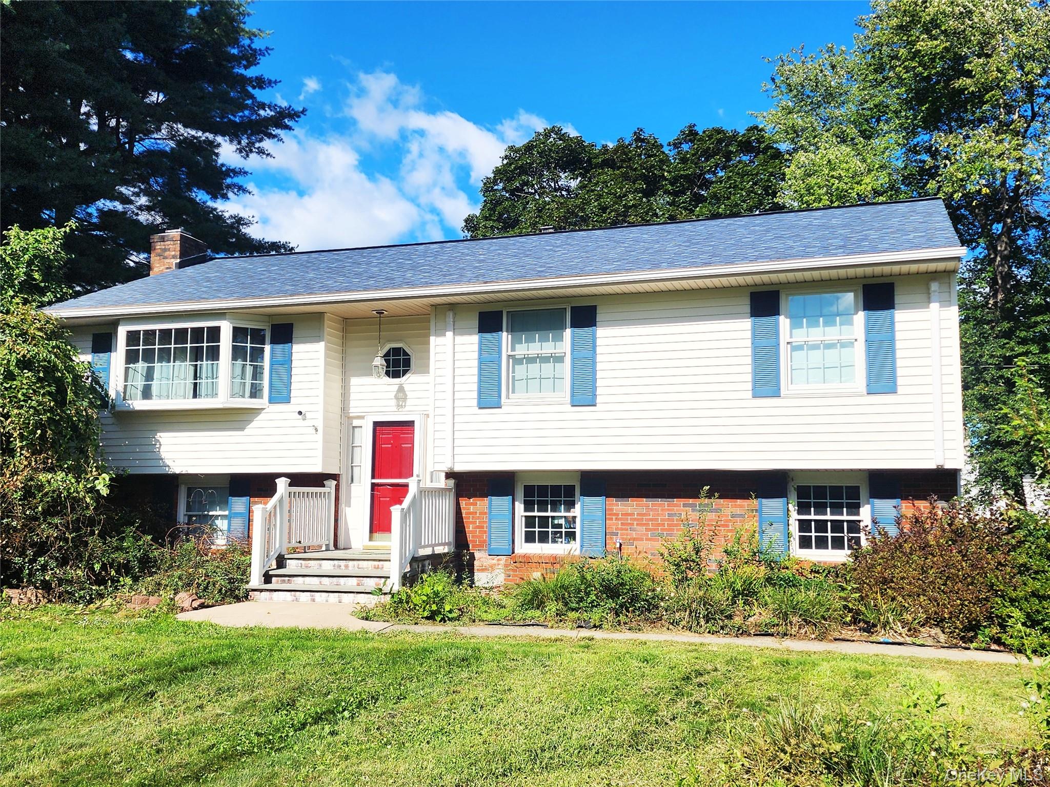 102 Meadow Lane Property Photo 1