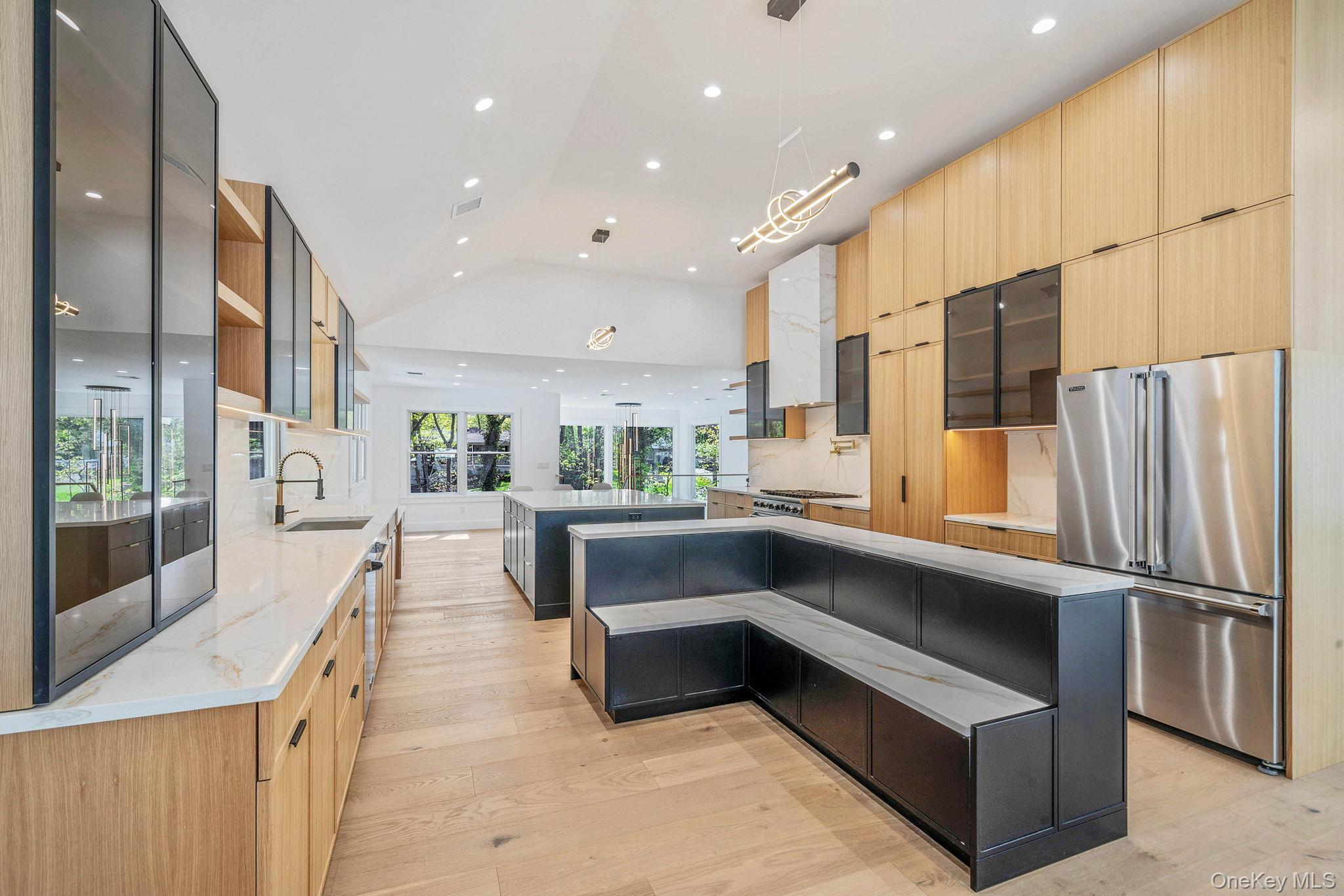 40 Friendly Road Property Photo 12