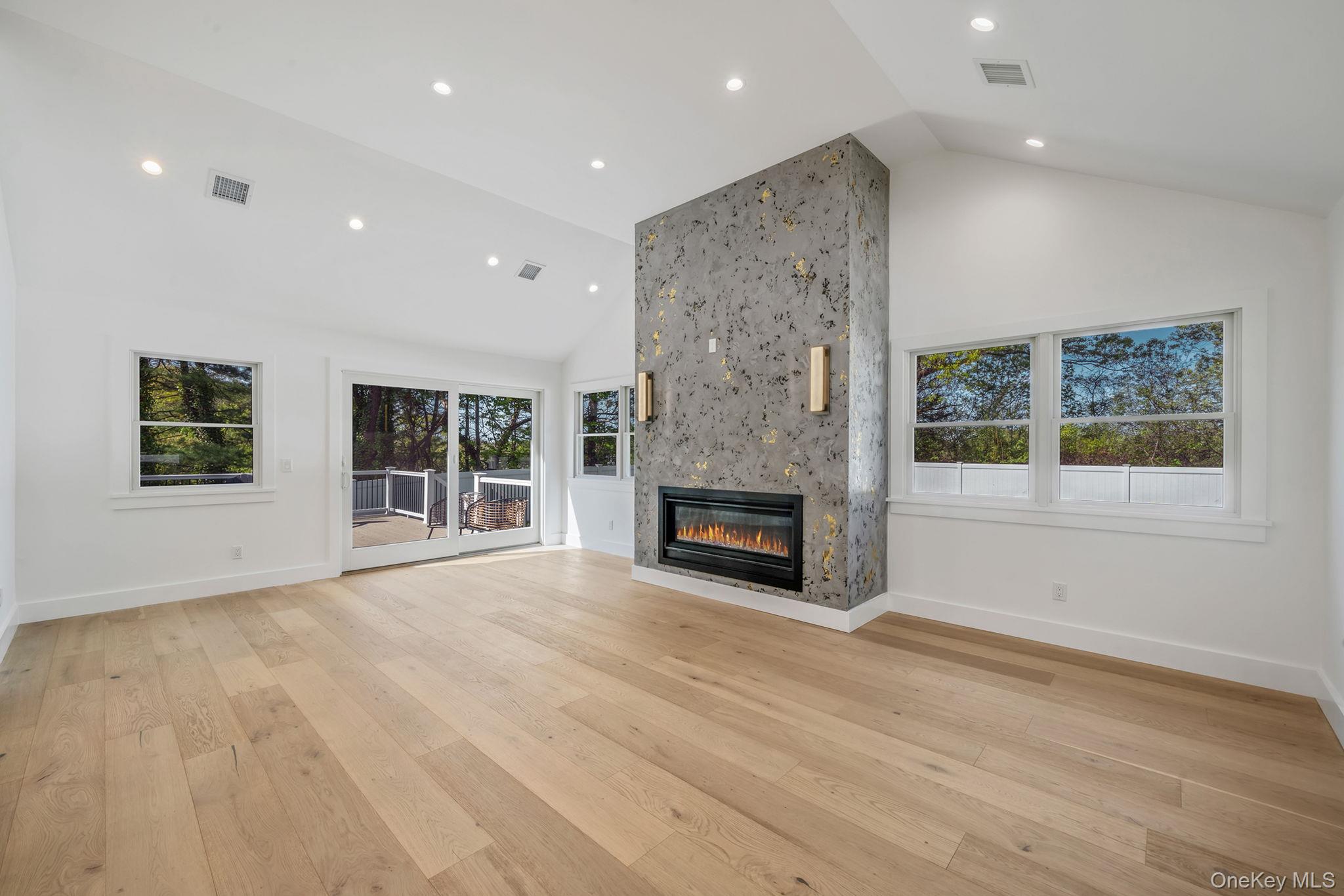 40 Friendly Road Property Photo 16