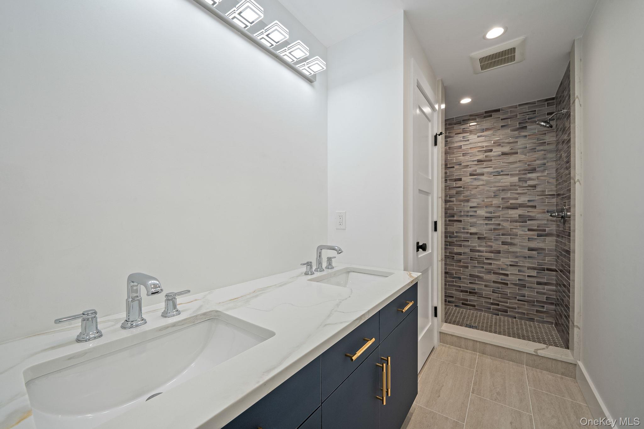 40 Friendly Road Property Photo 33