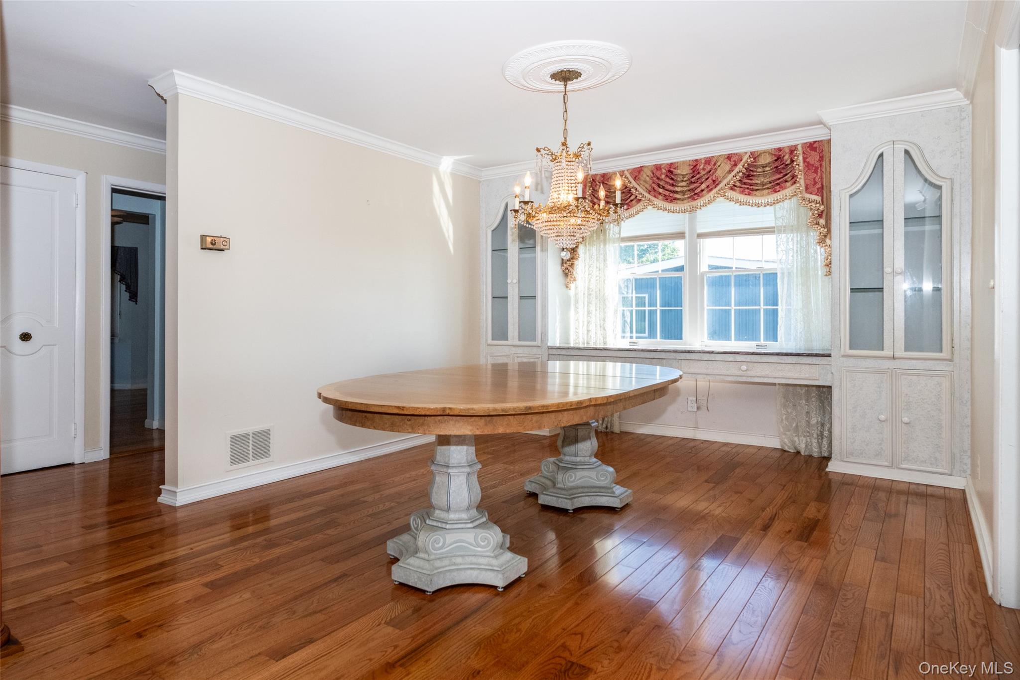 73 Kensington Oval Property Photo 16