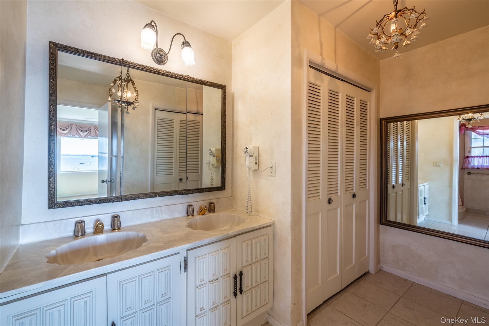 73 Kensington Oval Property Photo 19