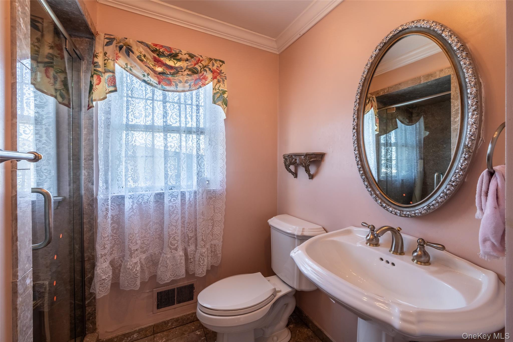 73 Kensington Oval Property Photo 25