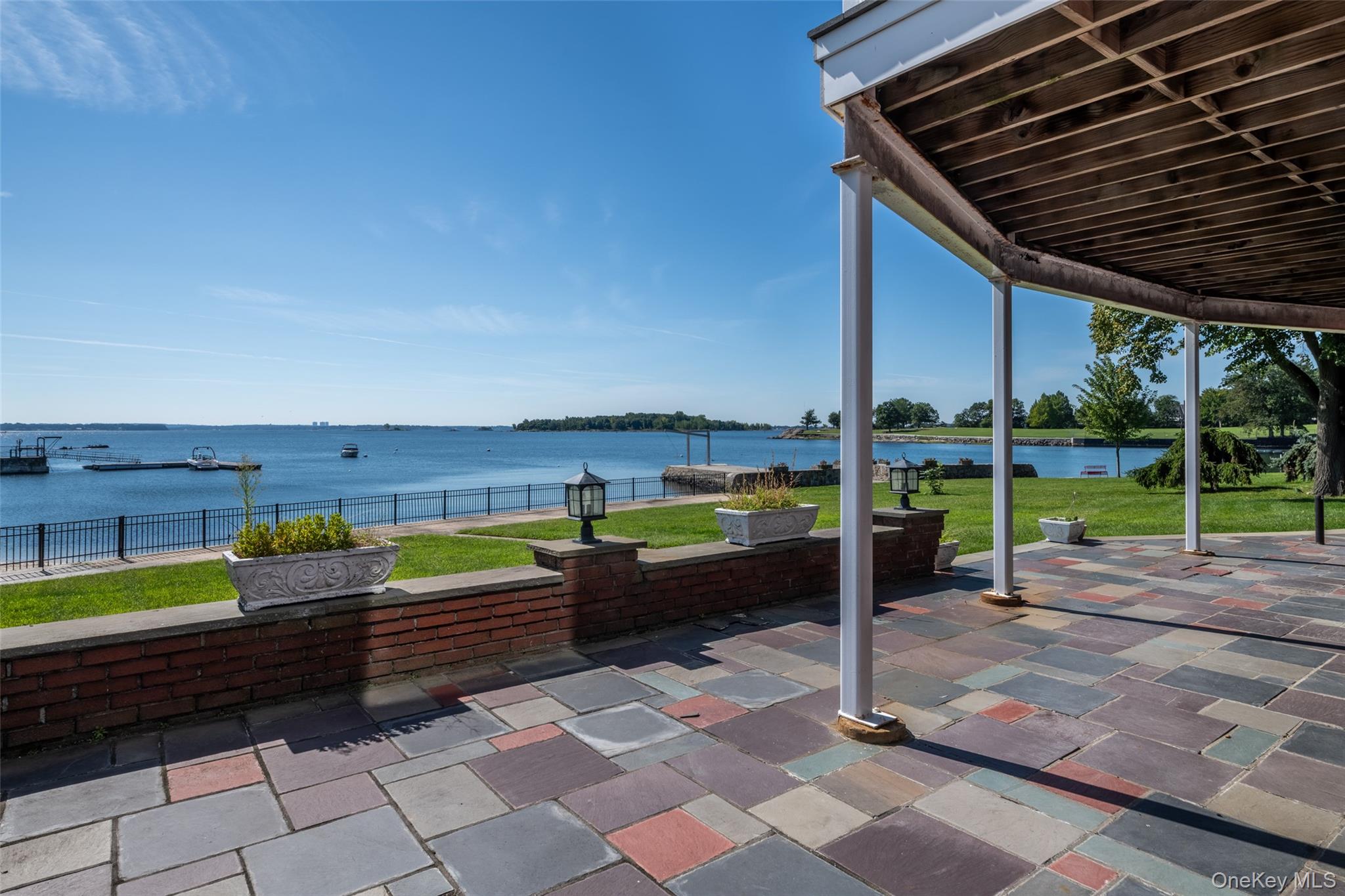73 Kensington Oval Property Photo 35