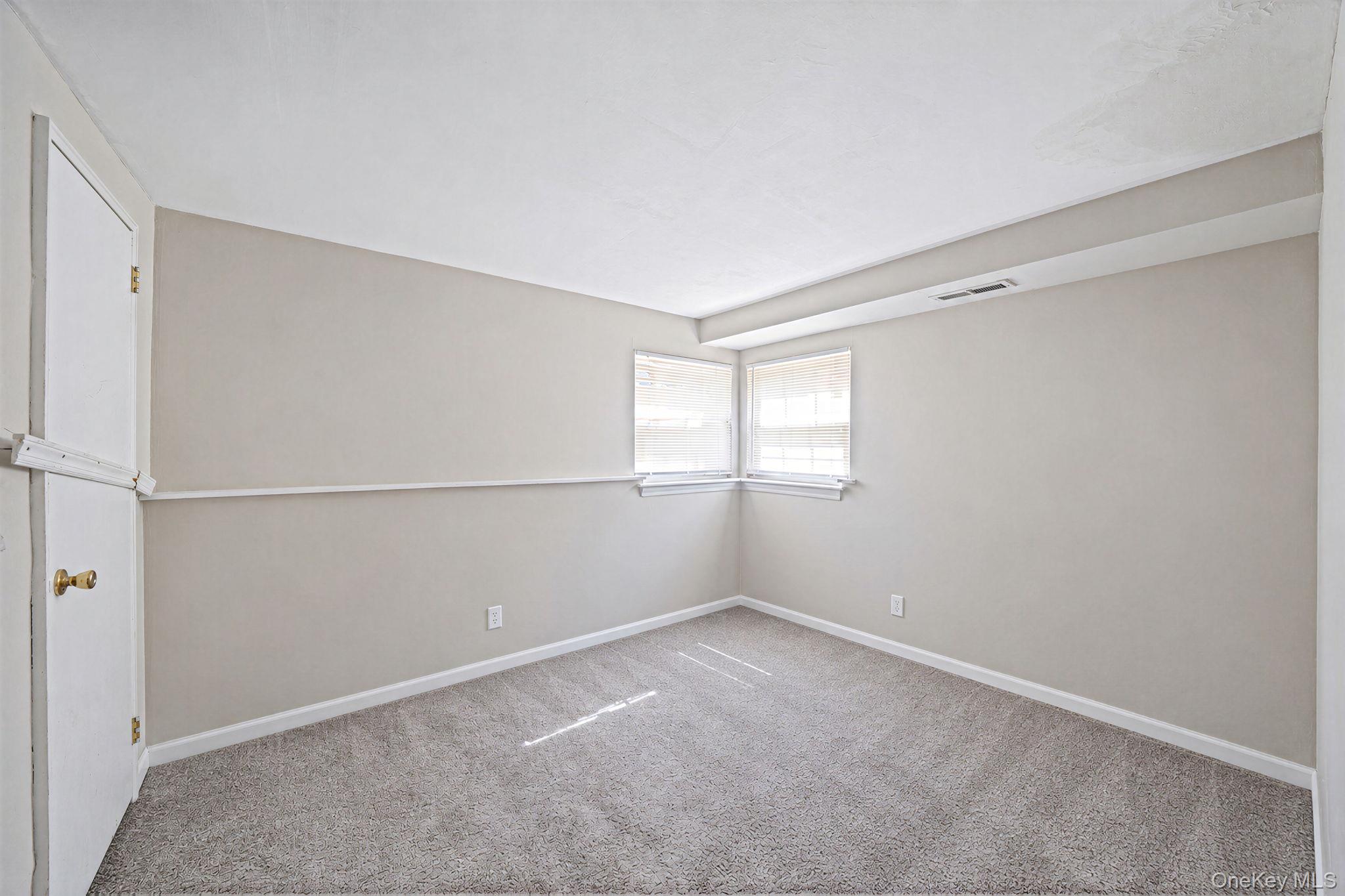 6 Otsego Place Property Photo 21