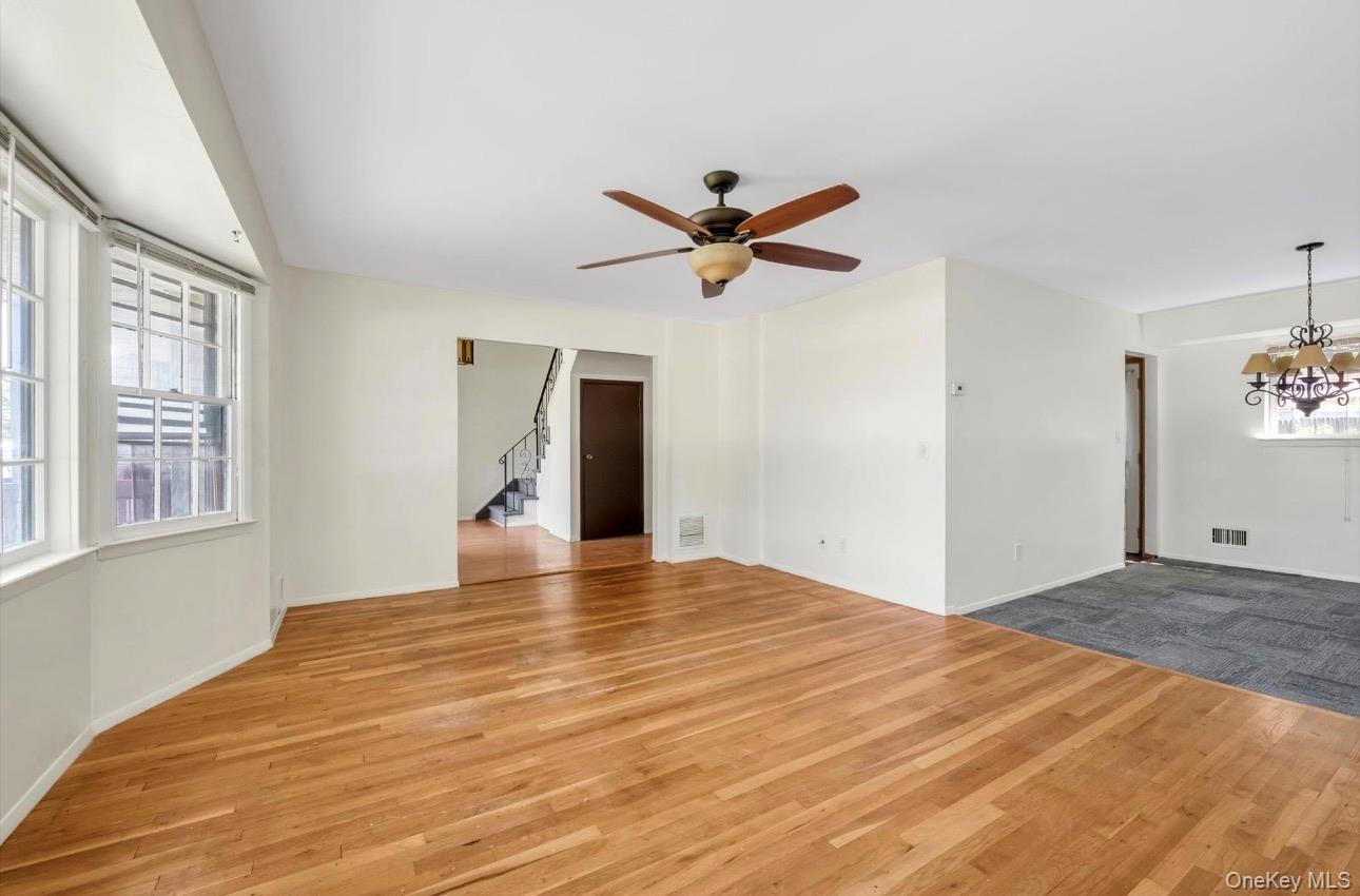 136 Broadway Property Photo 8