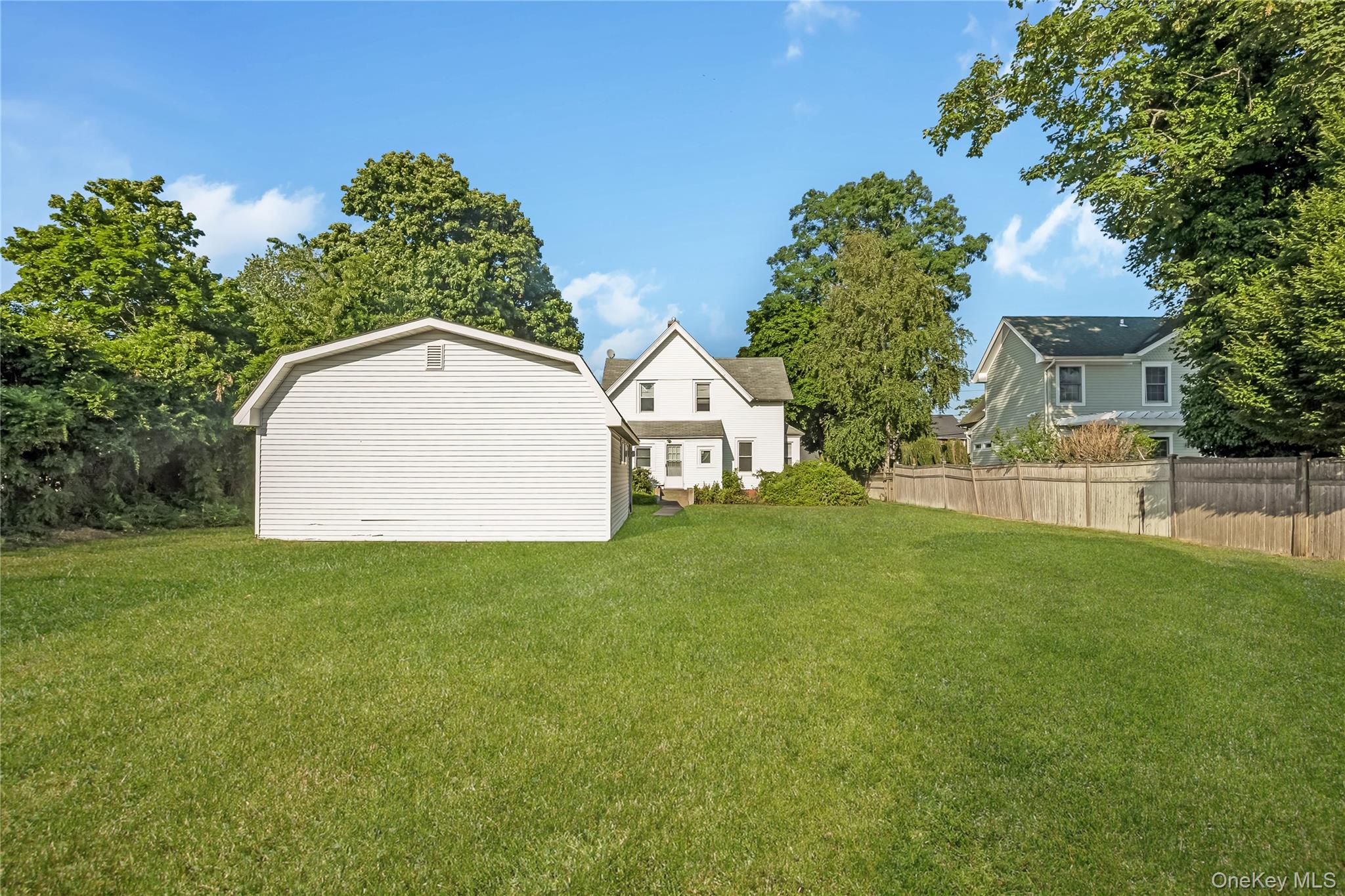 86 Union Avenue Property Photo 9