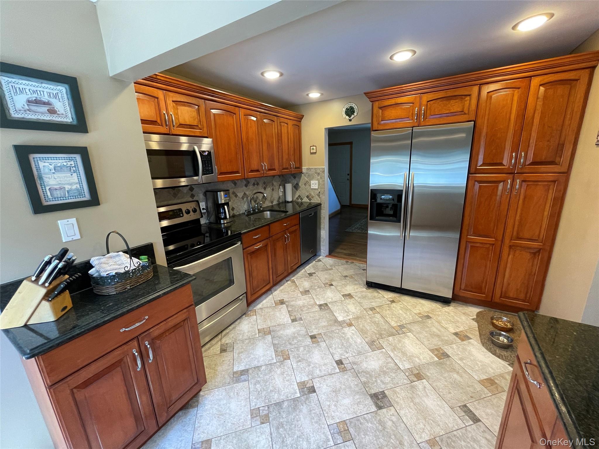 361 S Clinton Avenue Property Photo 15