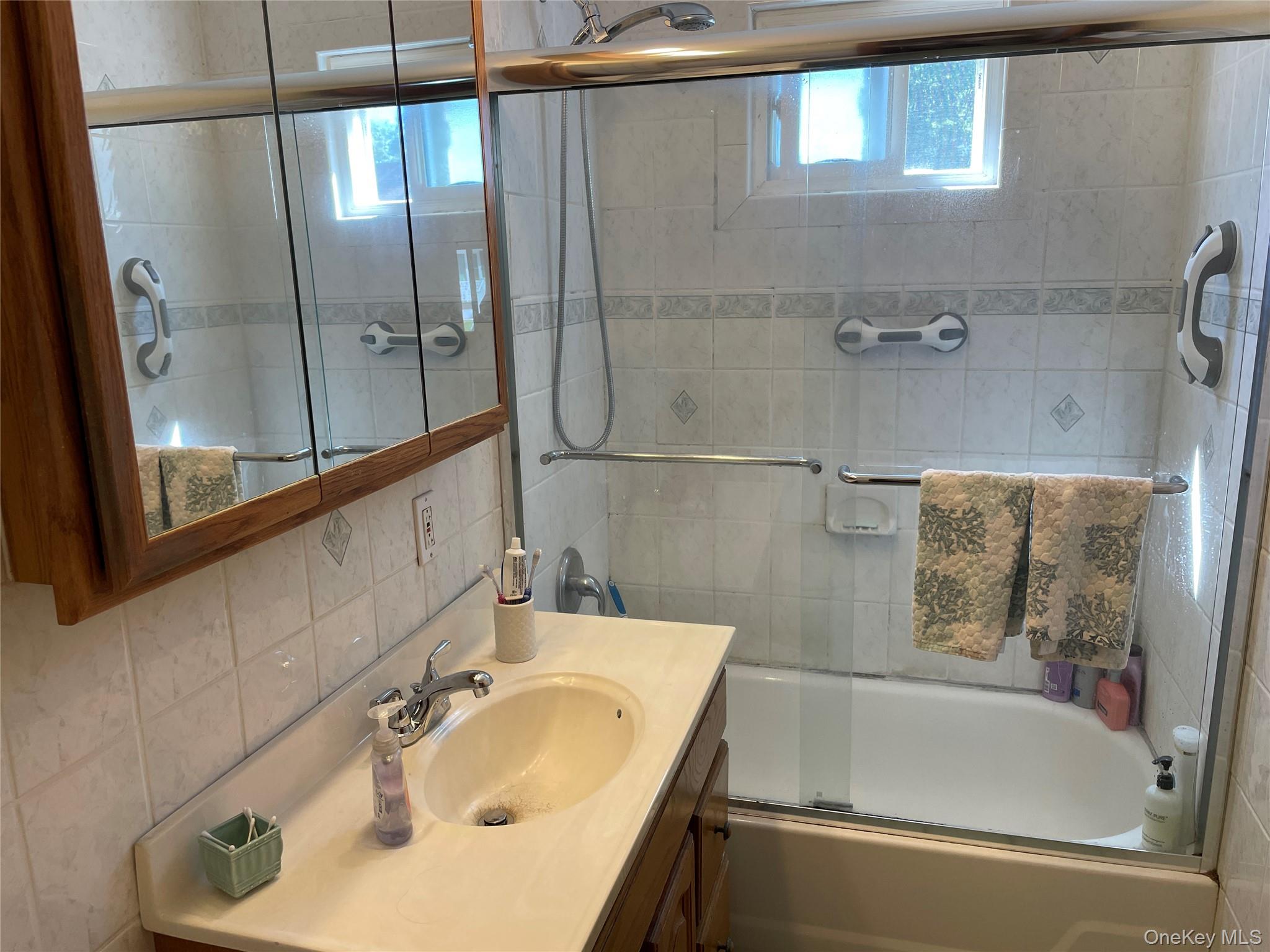 361 S Clinton Avenue Property Photo 23