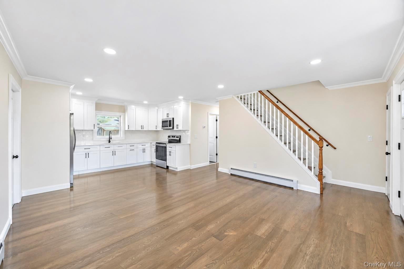 11 1st Place Property Photo 5
