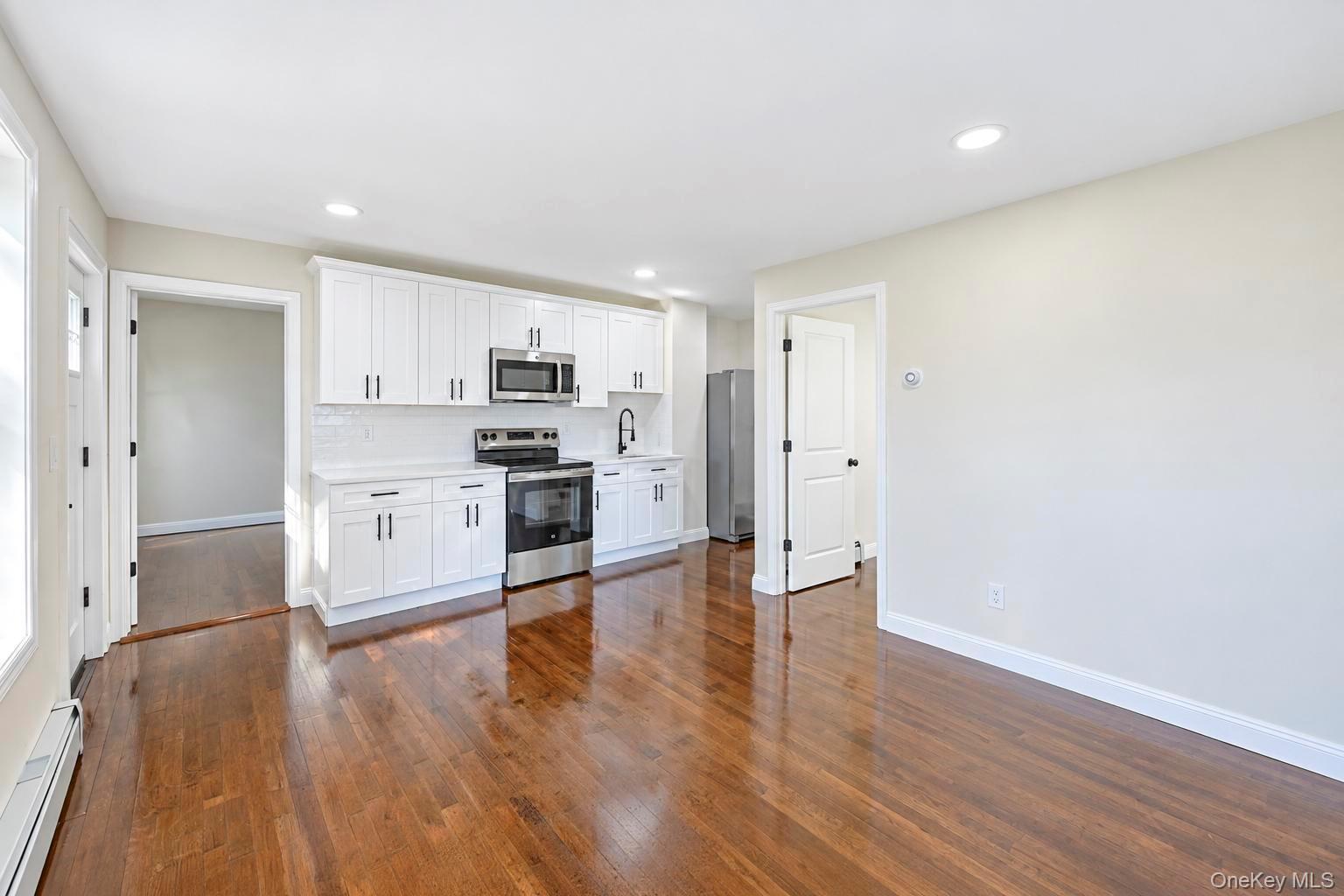 11 1st Place Property Photo 18
