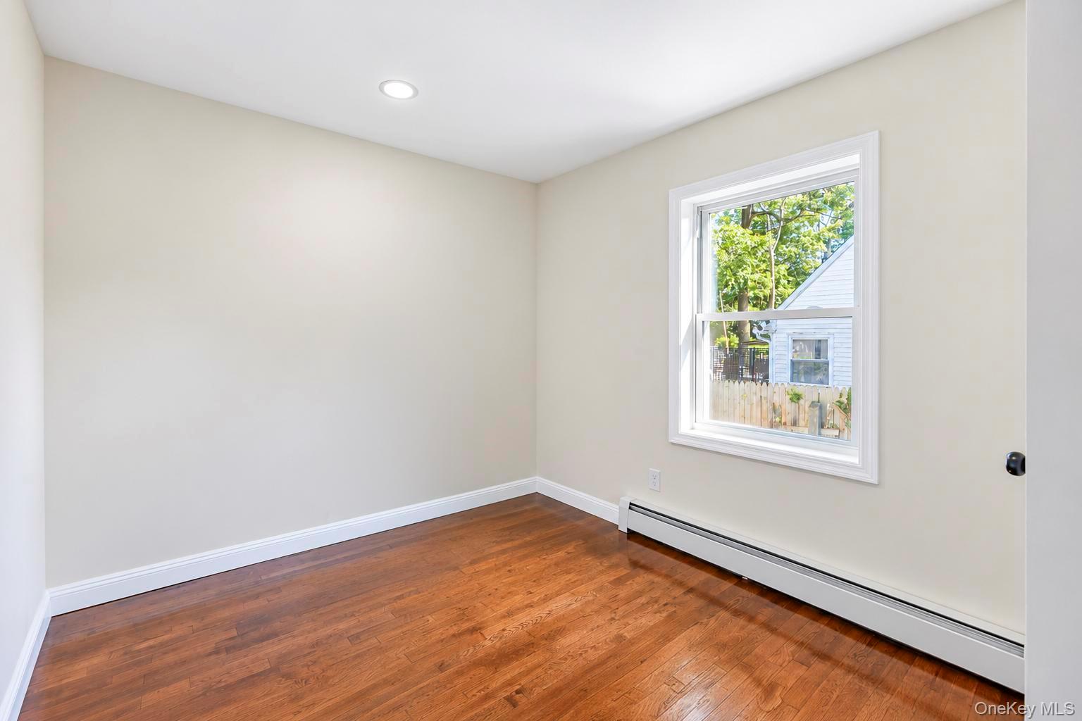 11 1st Place Property Photo 23