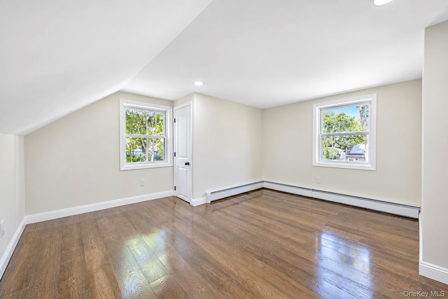 11 1st Place Property Photo 32