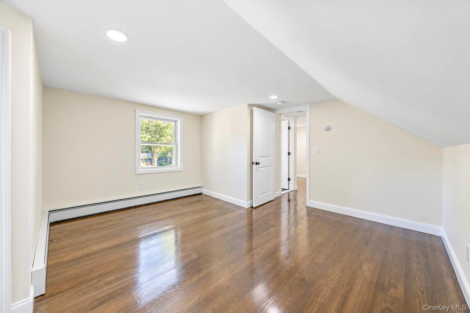 11 1st Place Property Photo 33