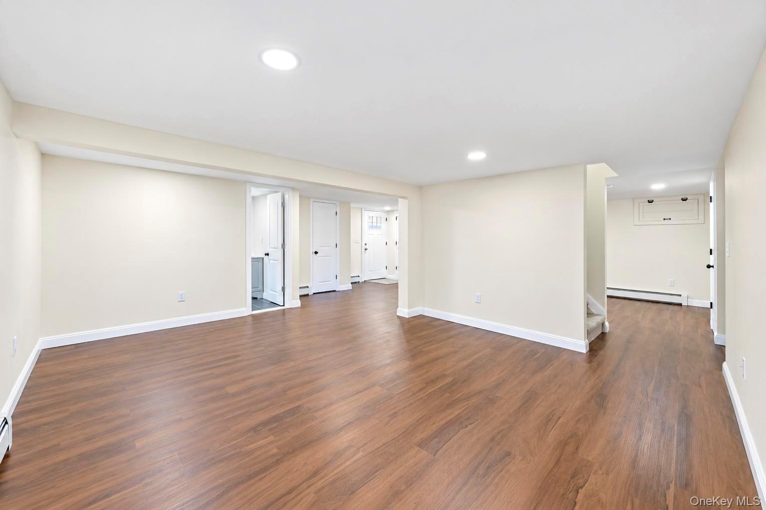 11 1st Place Property Photo 39
