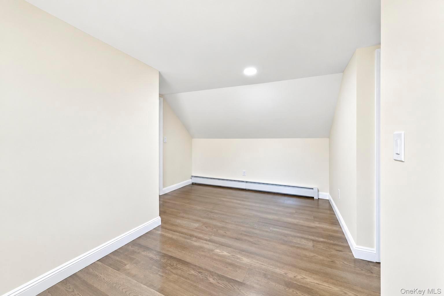 11 1st Place Property Photo 40