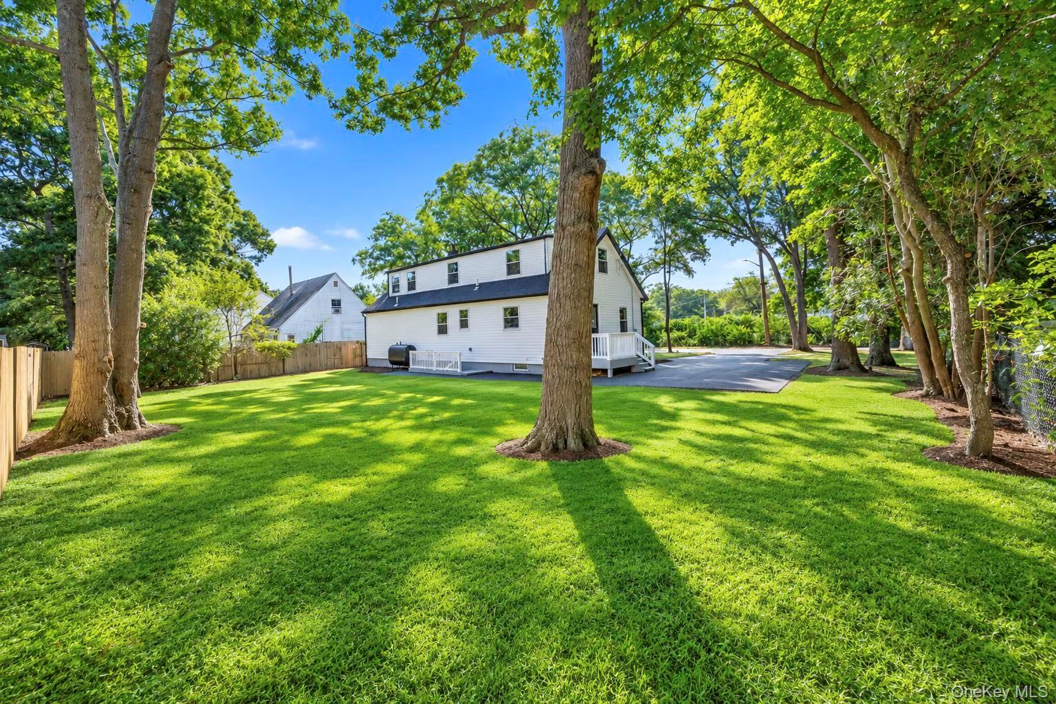 11 1st Place Property Photo 44