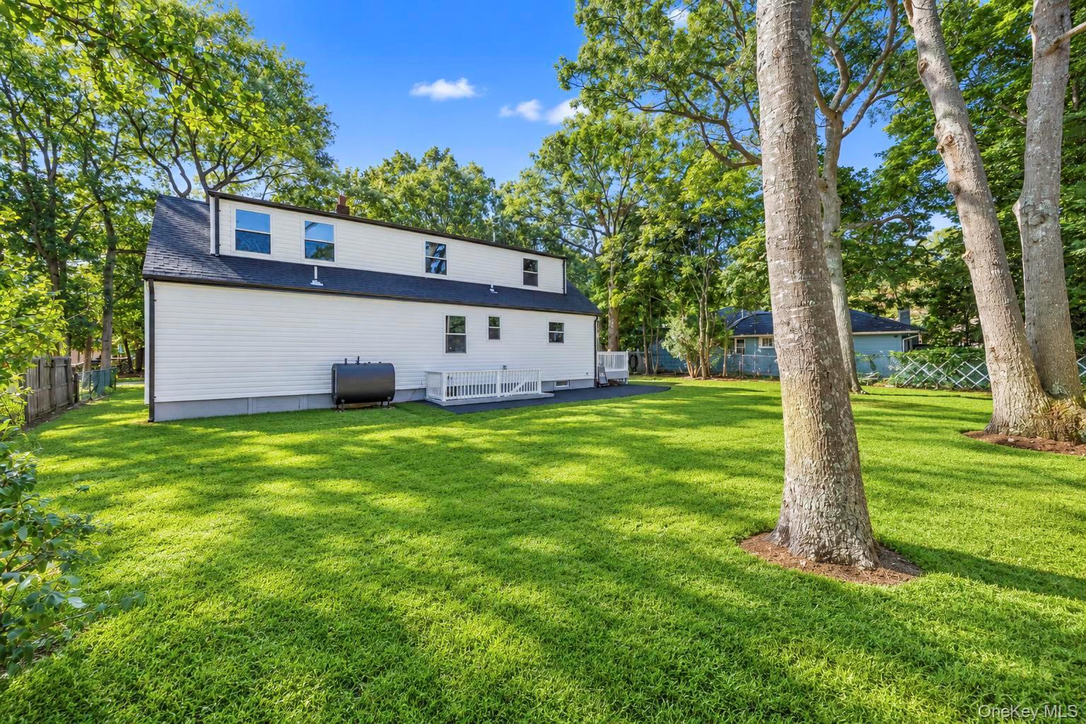 11 1st Place Property Photo 45