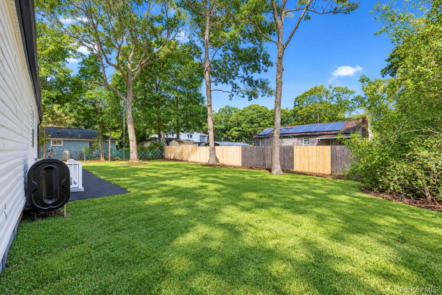 11 1st Place Property Photo 46