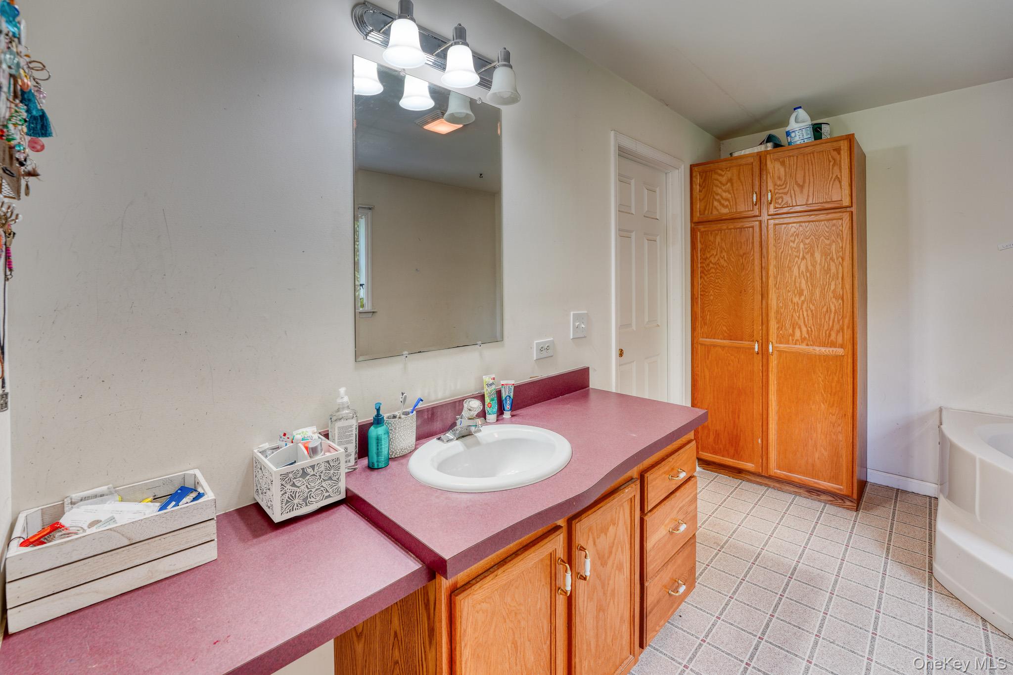 99 Milton Turnpike Property Photo 16