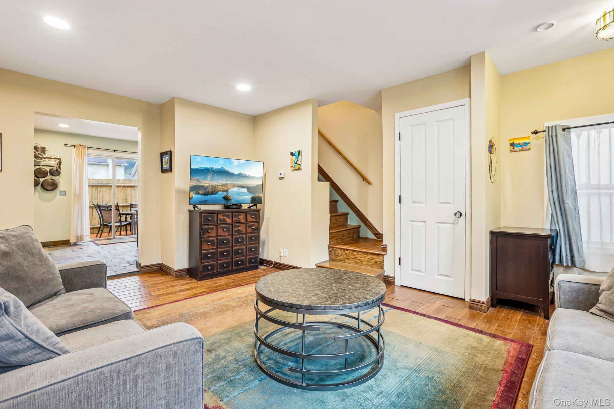 47 White Avenue Property Photo 3
