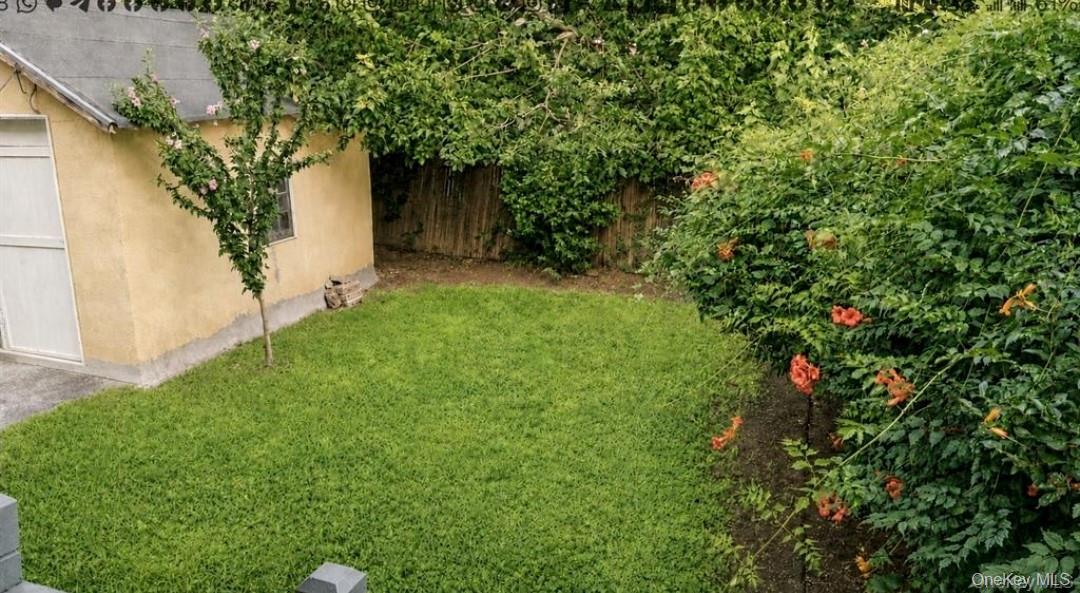 253 Fulton Avenue Property Photo 8