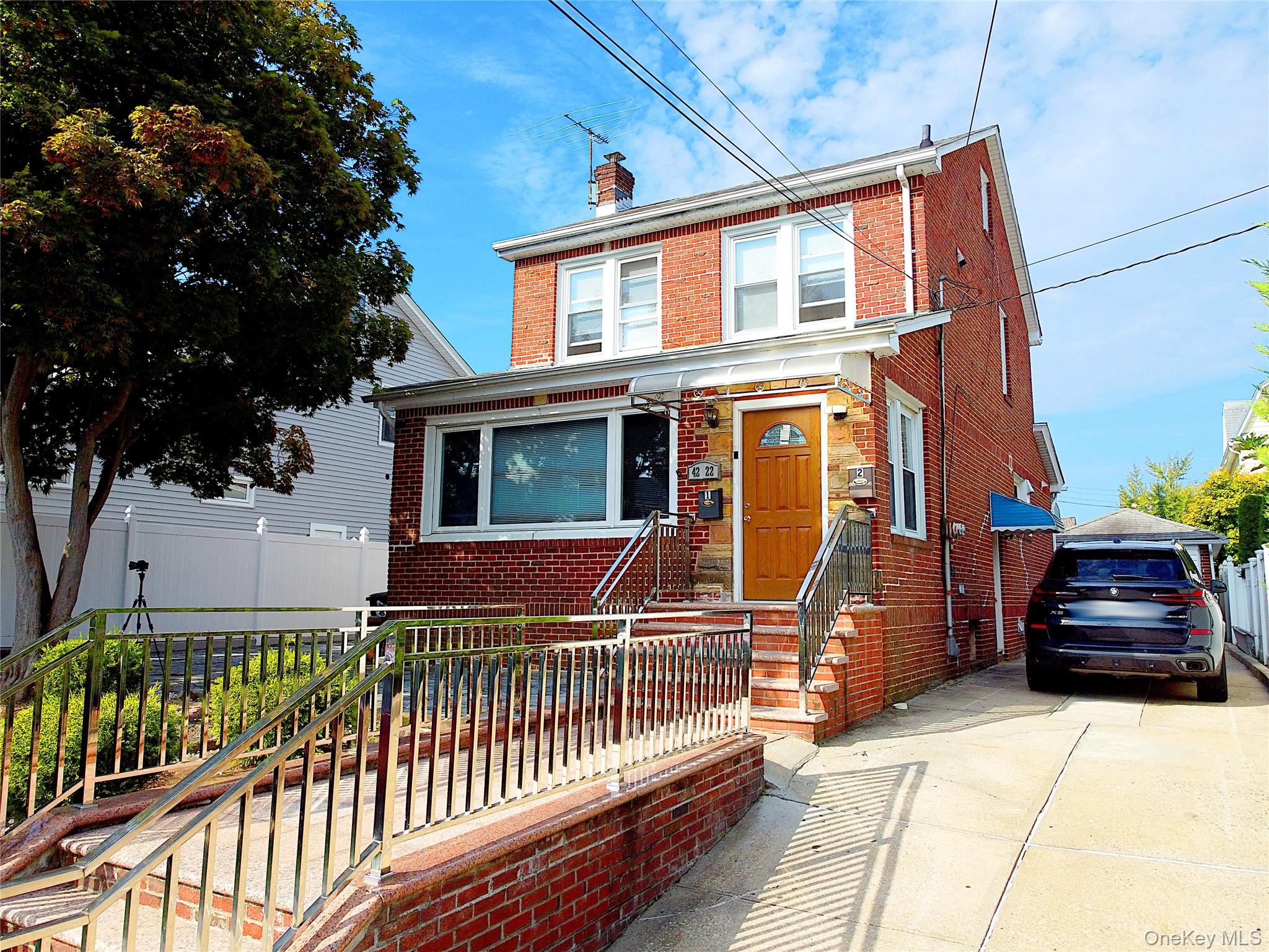 4222 191st Street Property Photo 2