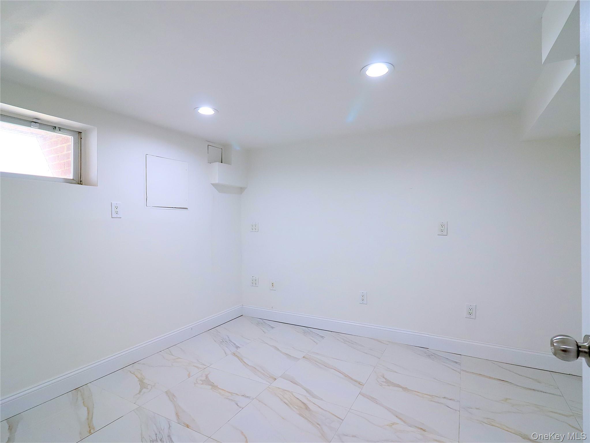 4222 191st Street Property Photo 16