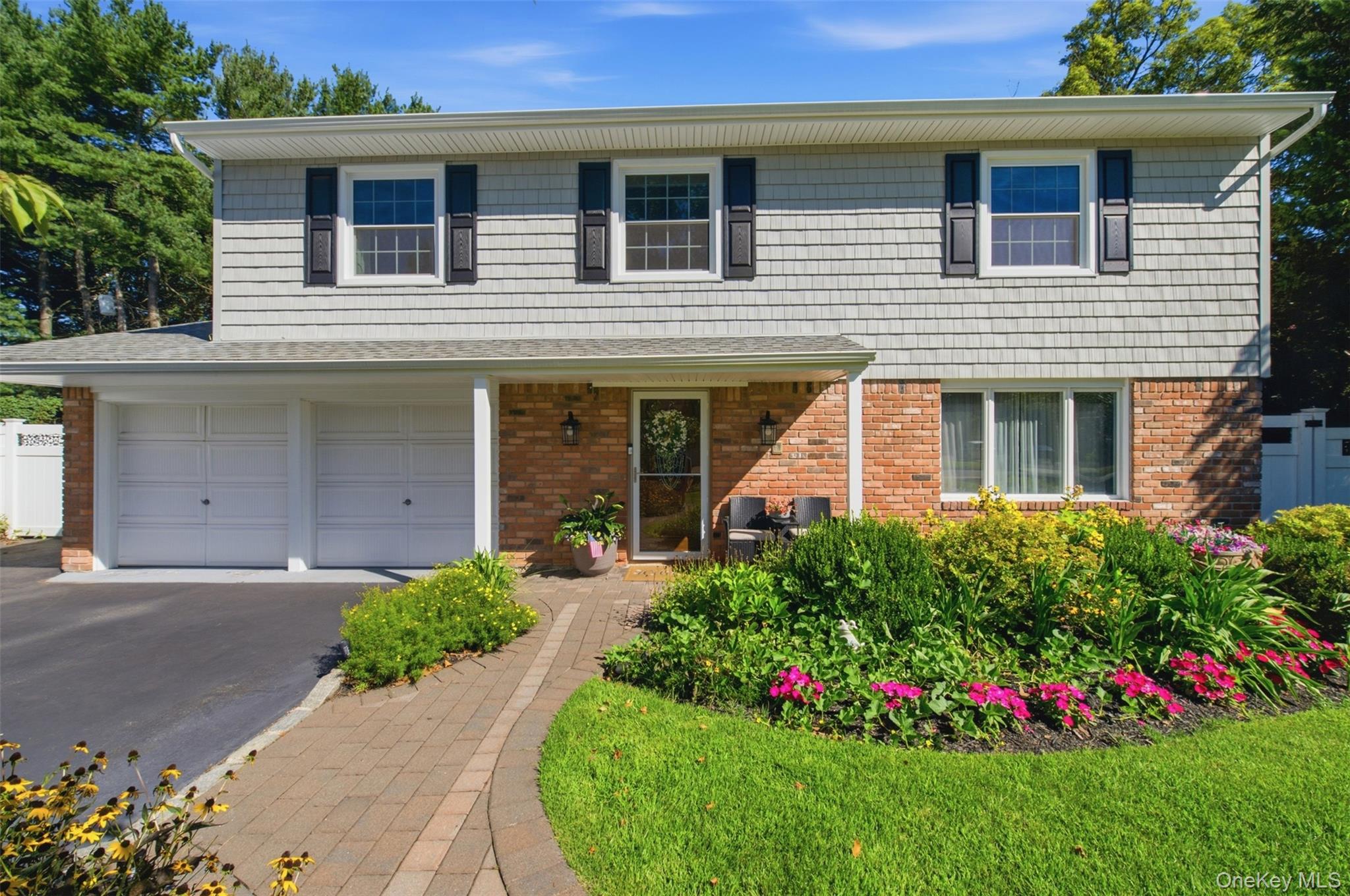 17 White Cliff Lane Property Photo 1
