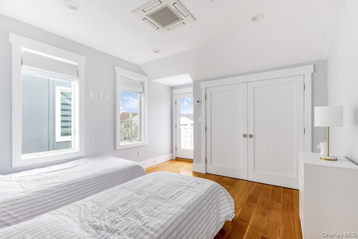 176 Beach 127th Street 176b Property Photo 10
