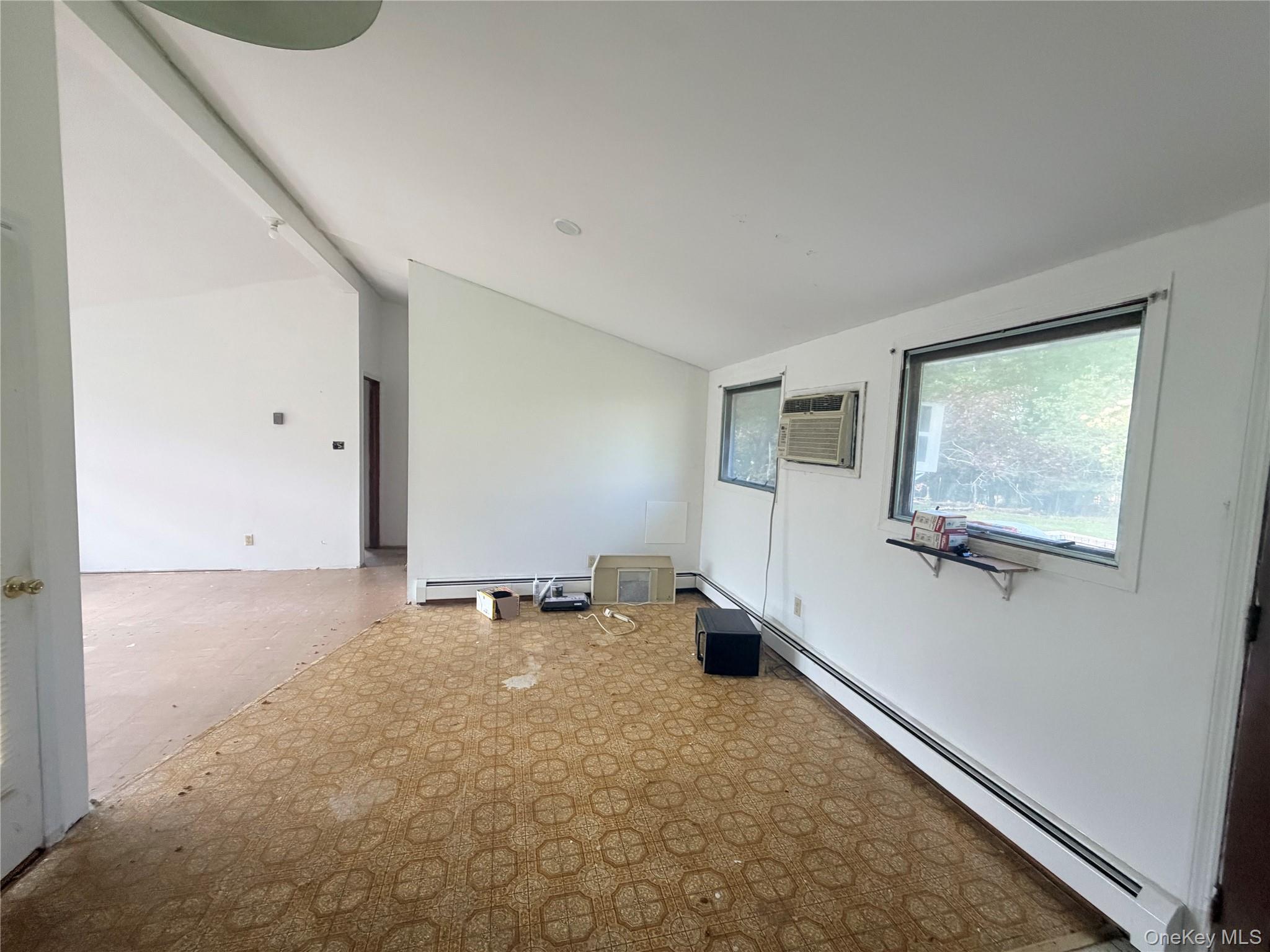 25 Miles Property Photo 6