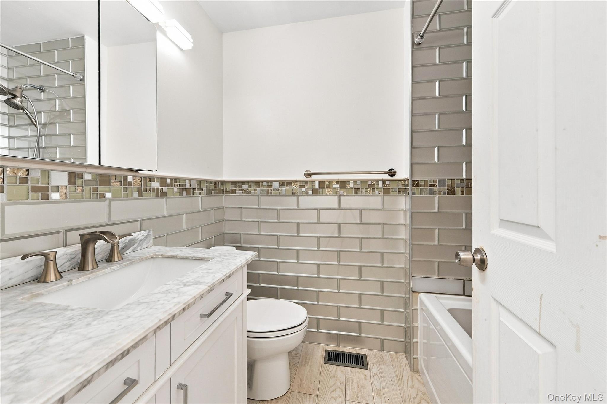 217 Sunset Boulevard 9217g Property Photo 4